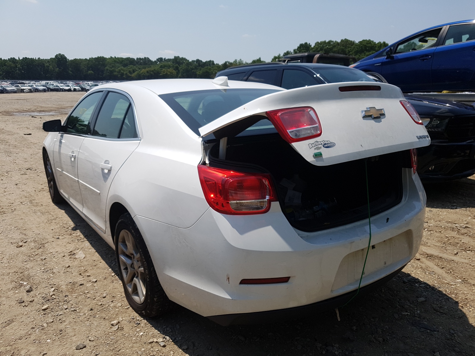 Photo 3 from auction – 2015 CHEVROLET MALIBU 1LT with VIN 1G11C5SL6FU138734