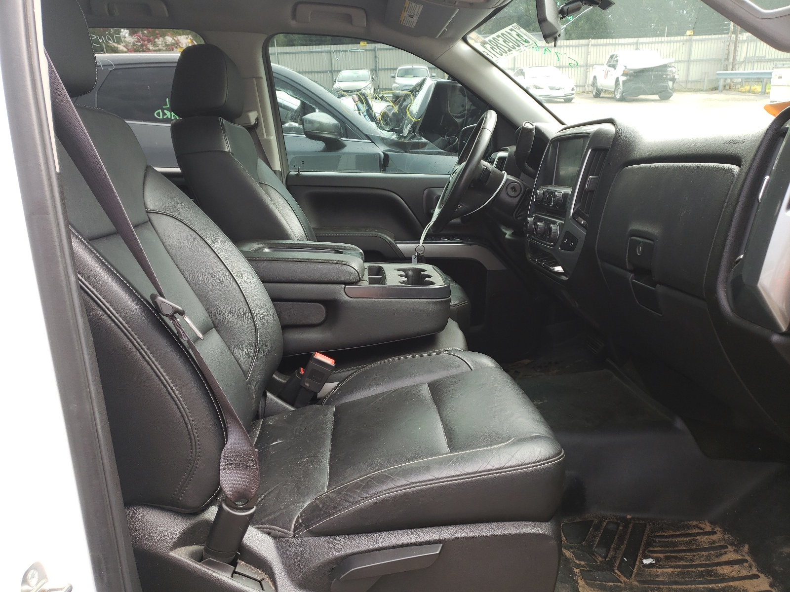 Photo 5 from auction – 2016 CHEVROLET SILVERADO with VIN 1GCVKREC6GZ305676