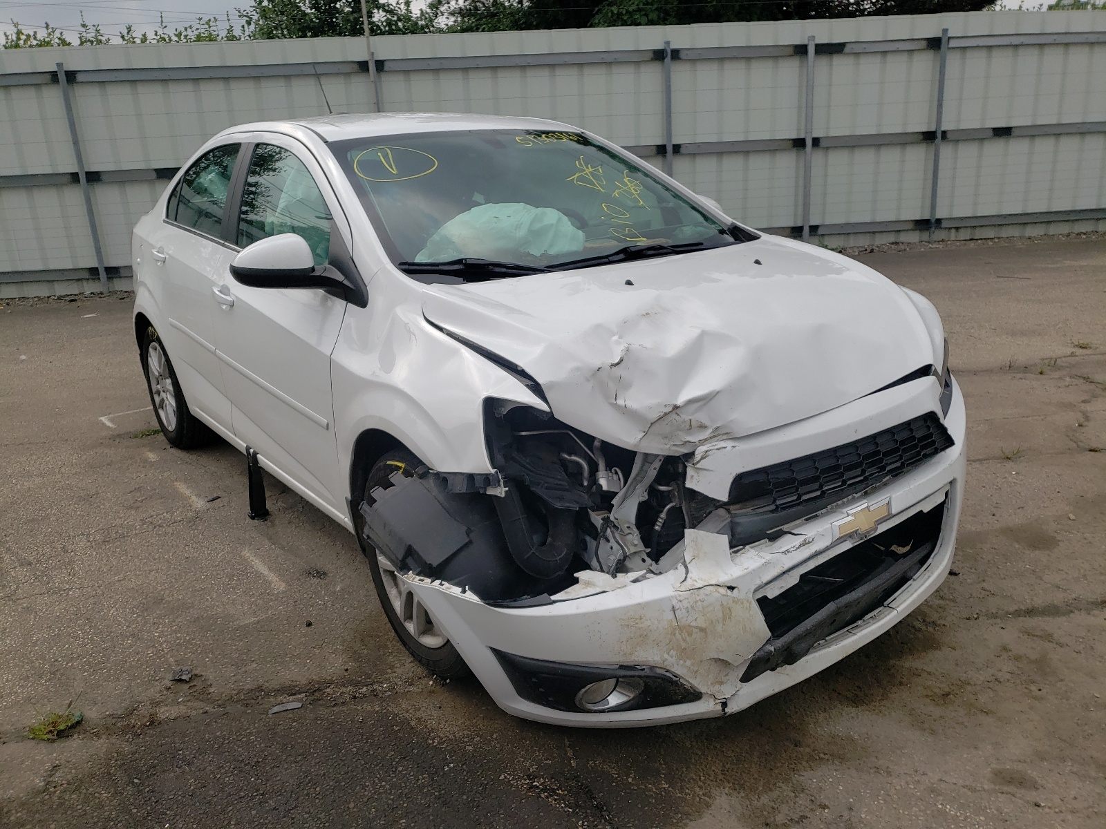 Photo 1 from auction – 2015 CHEVROLET SONIC LT with VIN 1G1JC5SH1F4125403