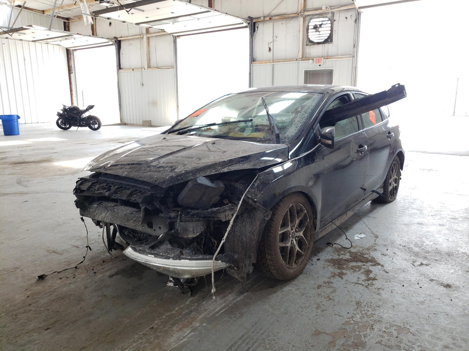 Photo 2 from auction – 2015 FORD FOCUS SE with VIN 1FADP3K20FL210267