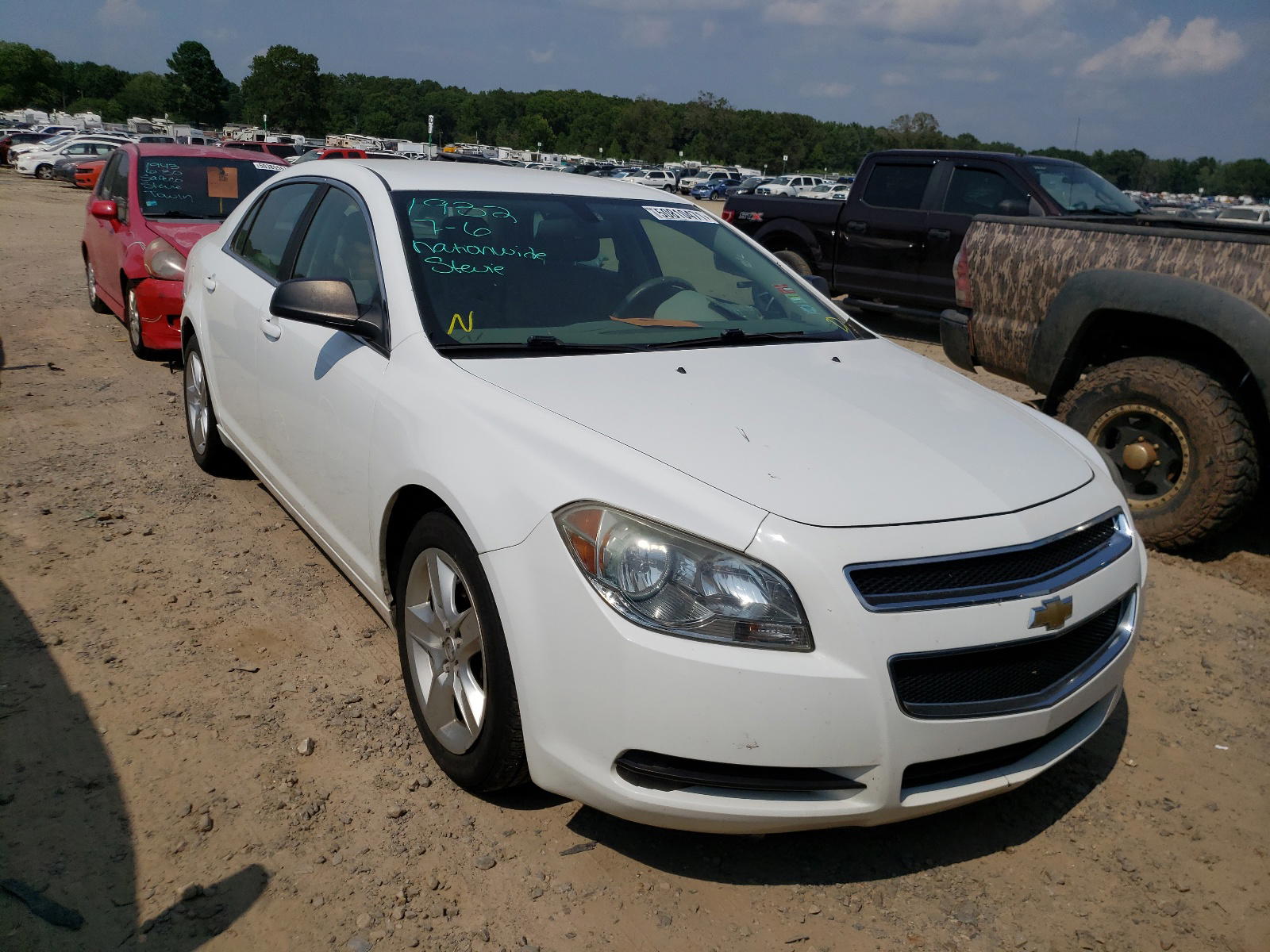 CHEVROLET MALIBU 2011 with VIN 1G1ZA5EU2BF350686 - Photo from auction