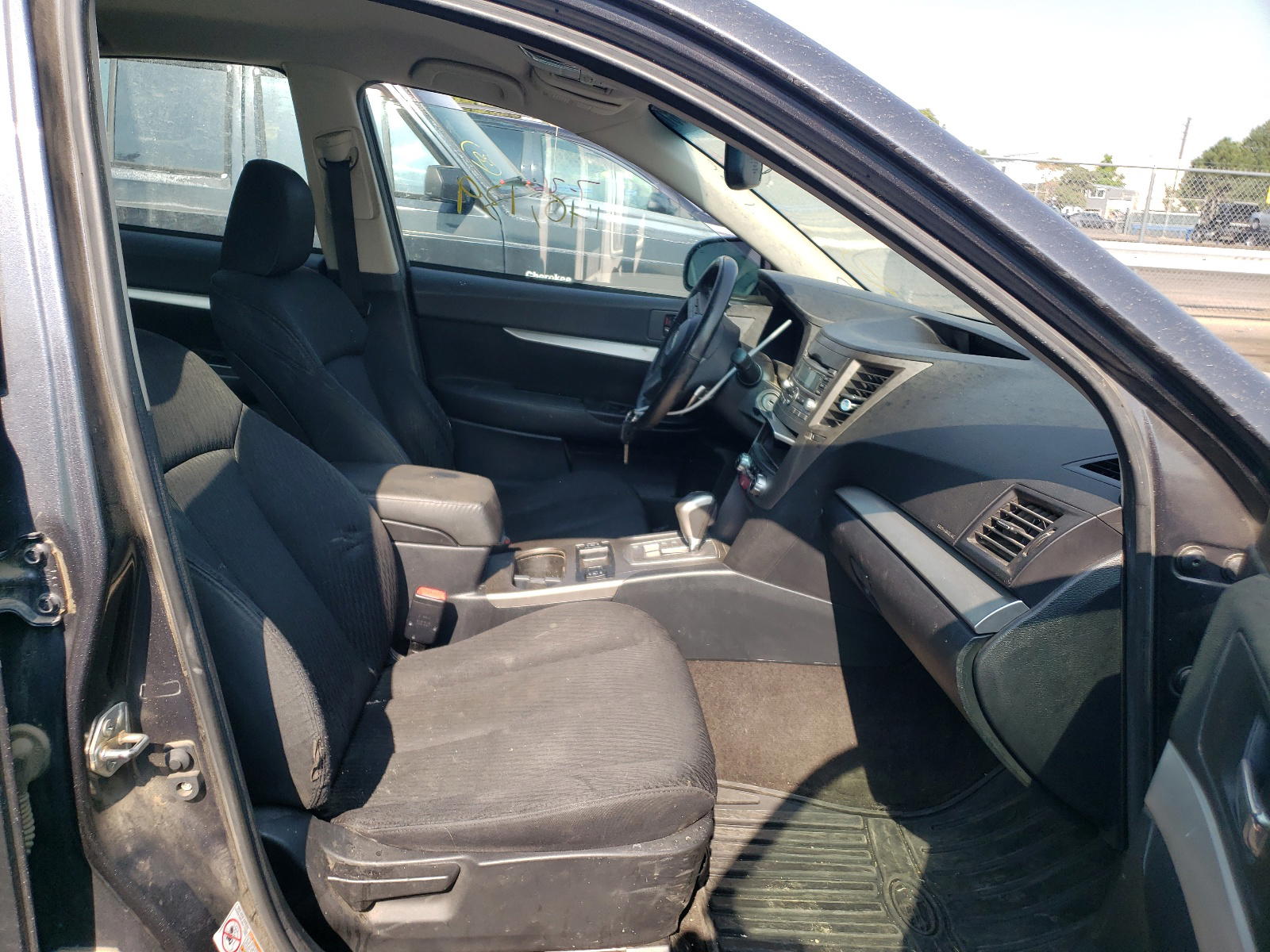 Photo 5 from auction – 2011 SUBARU LEGACY 2.5 with VIN 4S3BMBC61B3255136