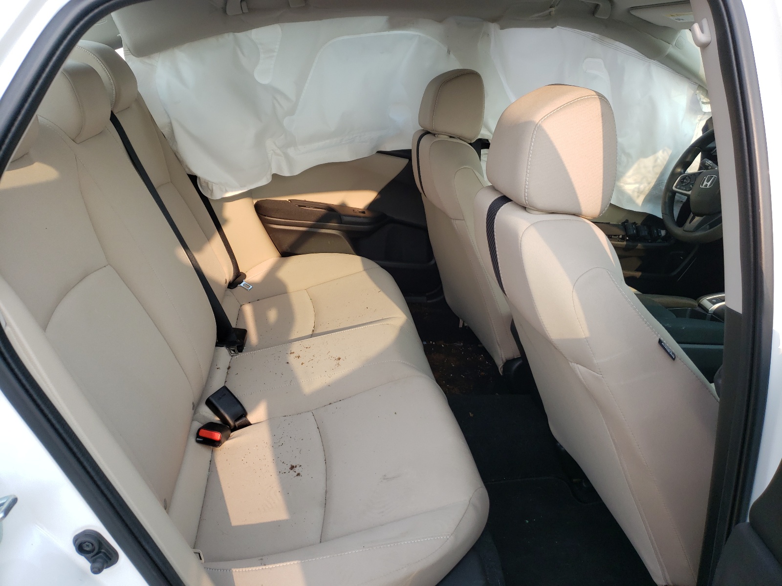 Photo 6 from auction – 2020 HONDA CIVIC LX with VIN 19XFC2F60LE029907
