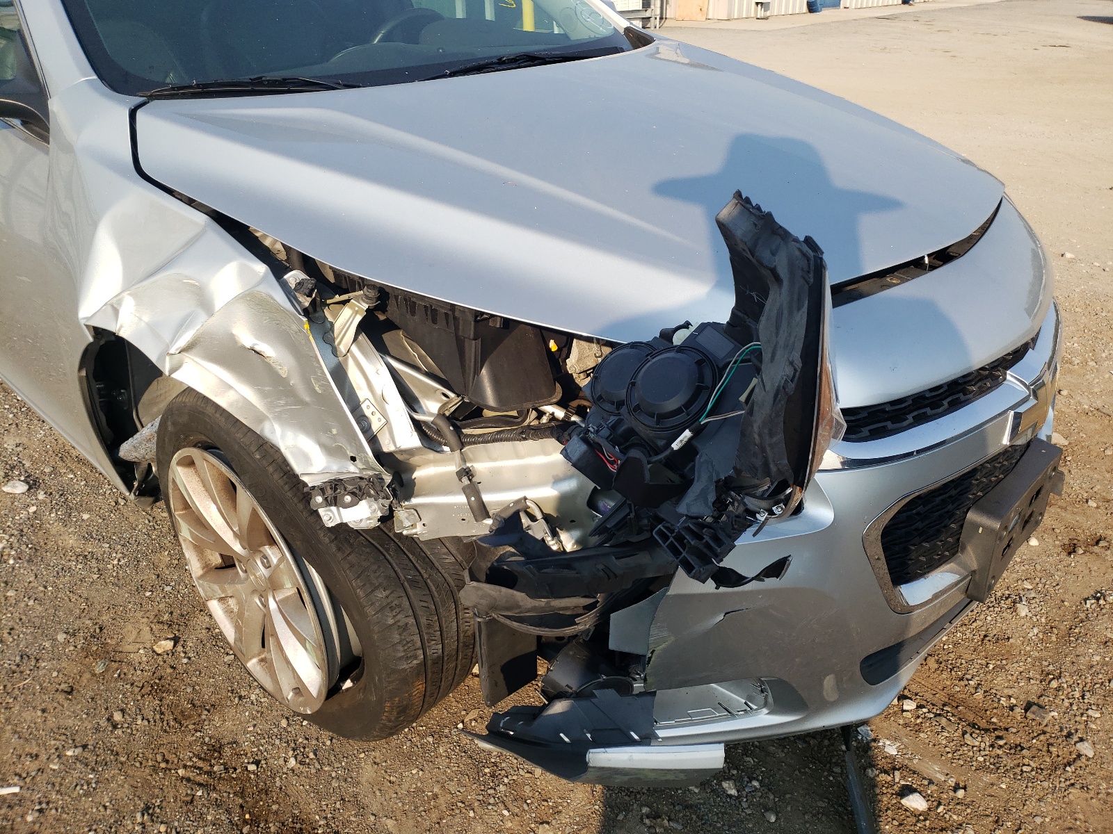 Photo 9 from auction – 2016 CHEVROLET MALIBU LIM with VIN 1G11E5SA5GF151277