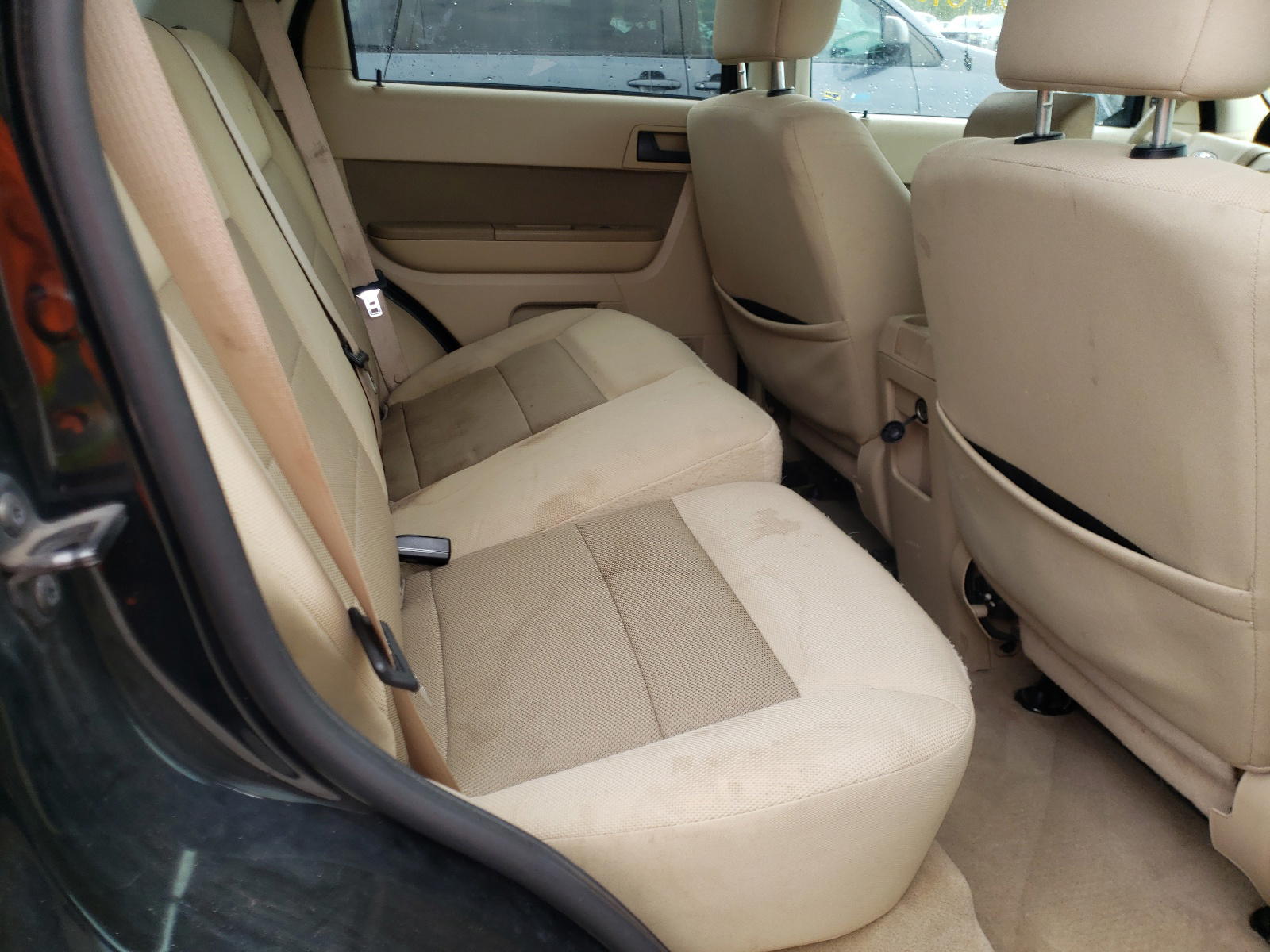 Photo 6 from auction – 2009 FORD ESCAPE with VIN 1FMCU03G89KA15336