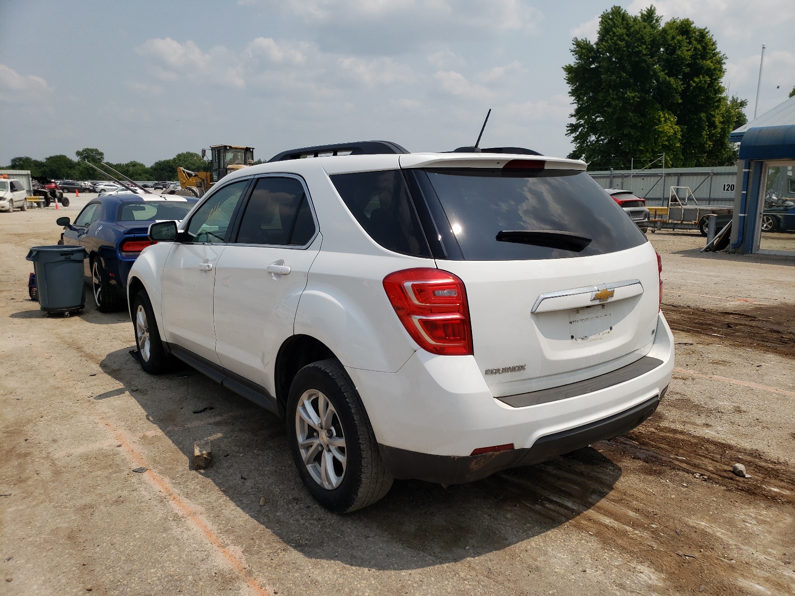 Photo 3 from auction – 2017 CHEVROLET EQUINOX LT with VIN 2GNALCEK8H1582430