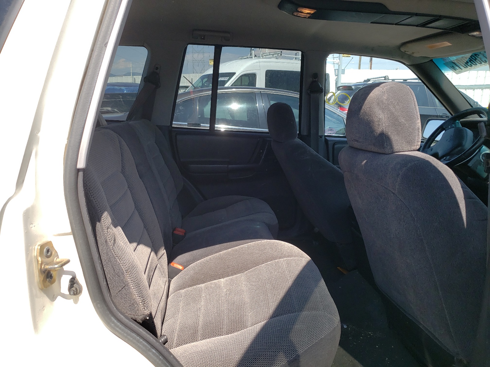 Photo 6 from auction – 1997 JEEP GRAND CHER with VIN 1J4GZ58Y2VC684285