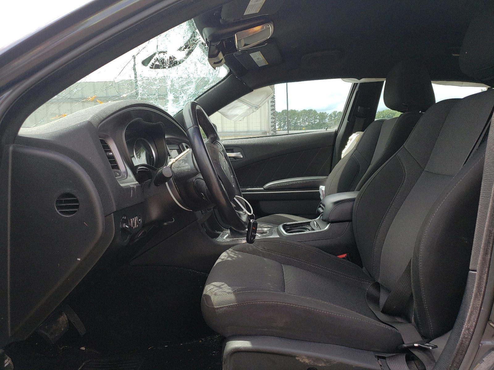 Photo 5 from auction – 2019 DODGE CHARGER SX with VIN 2C3CDXBG0KH644332