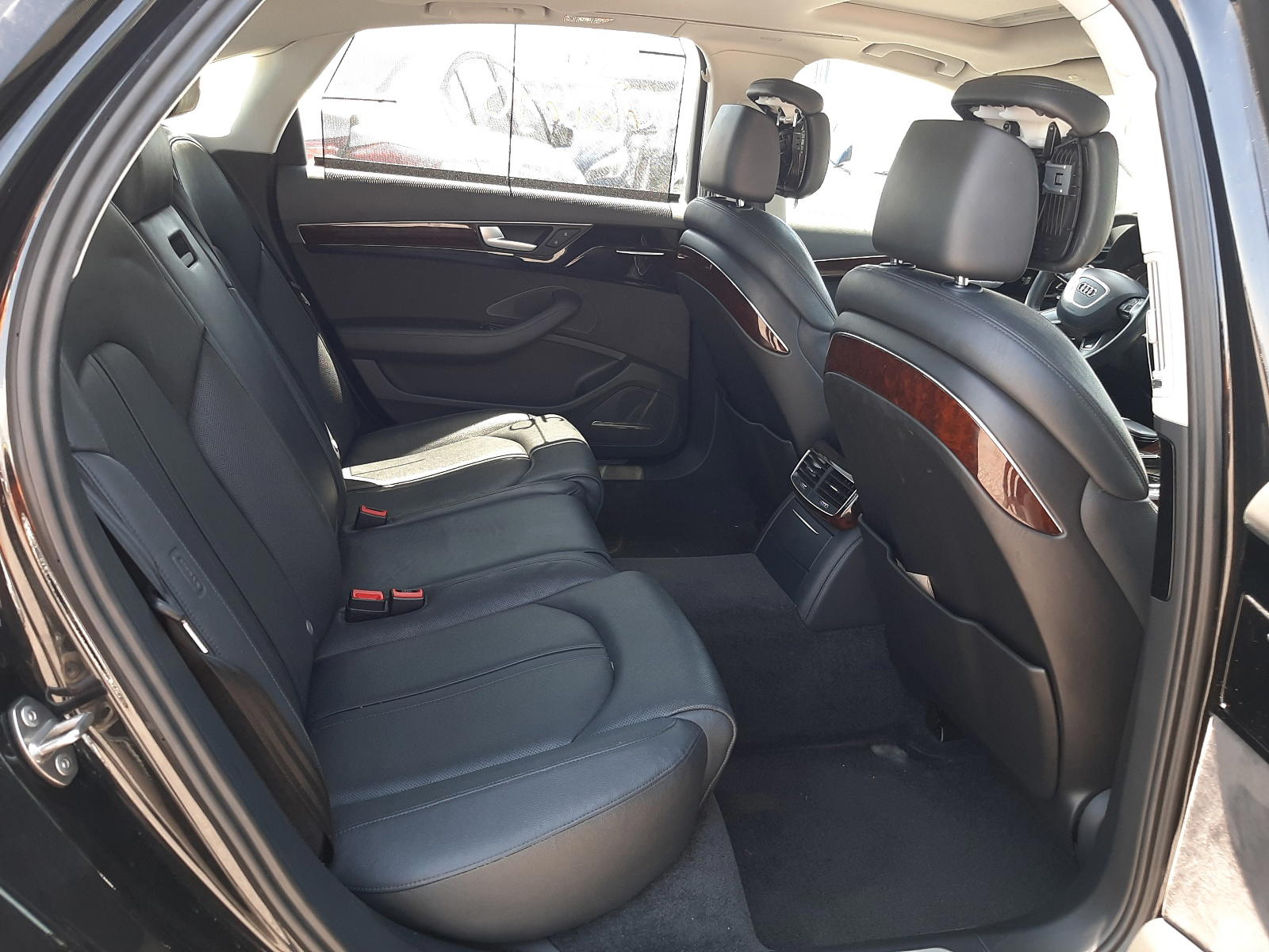 Photo 6 from auction – 2013 AUDI A8 L QUATT with VIN WAURGAFD1DN007371
