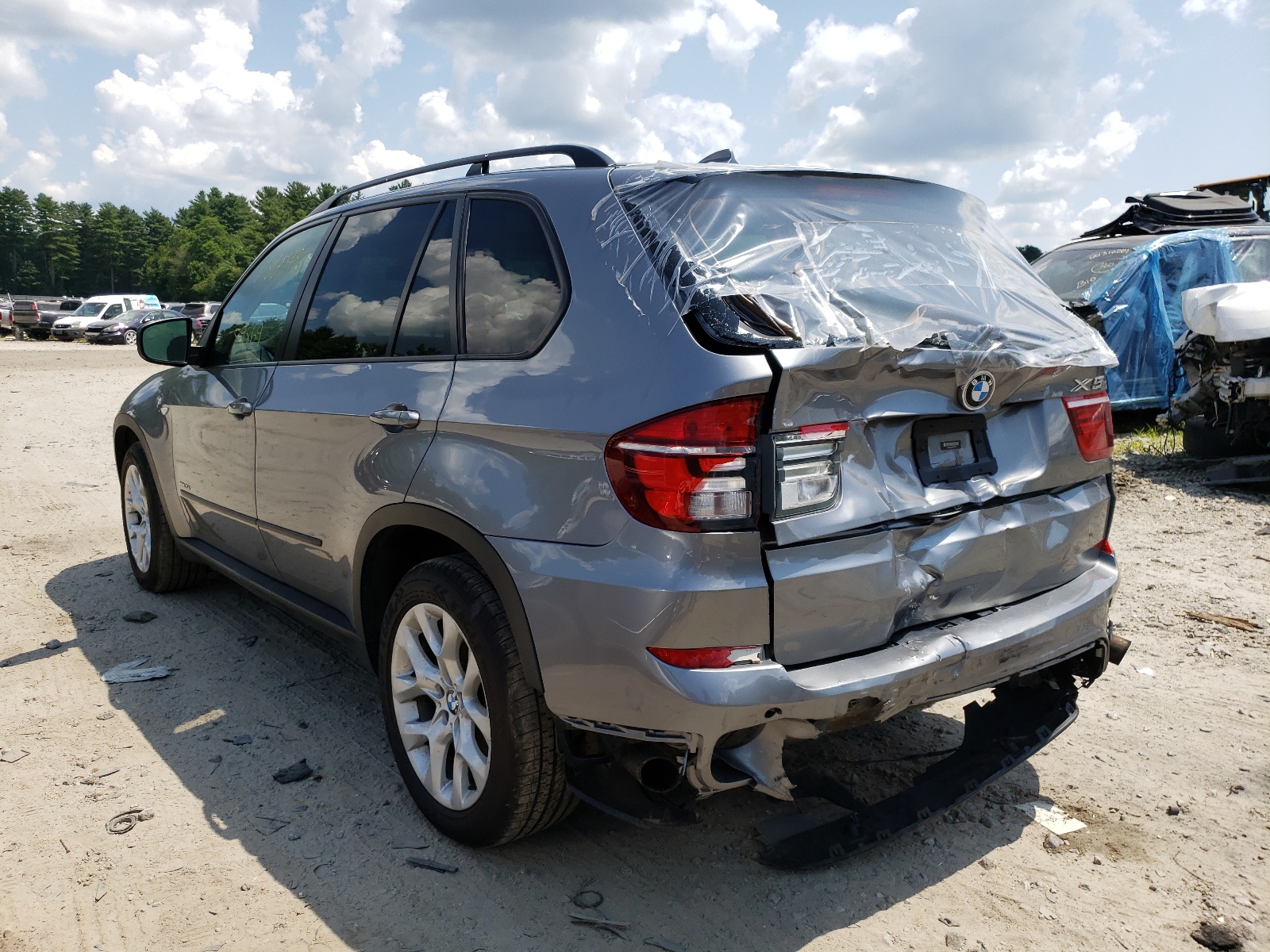Photo 3 from auction – 2013 BMW X5 XDRIVE3 with VIN 5UXZV4C50D0E01563