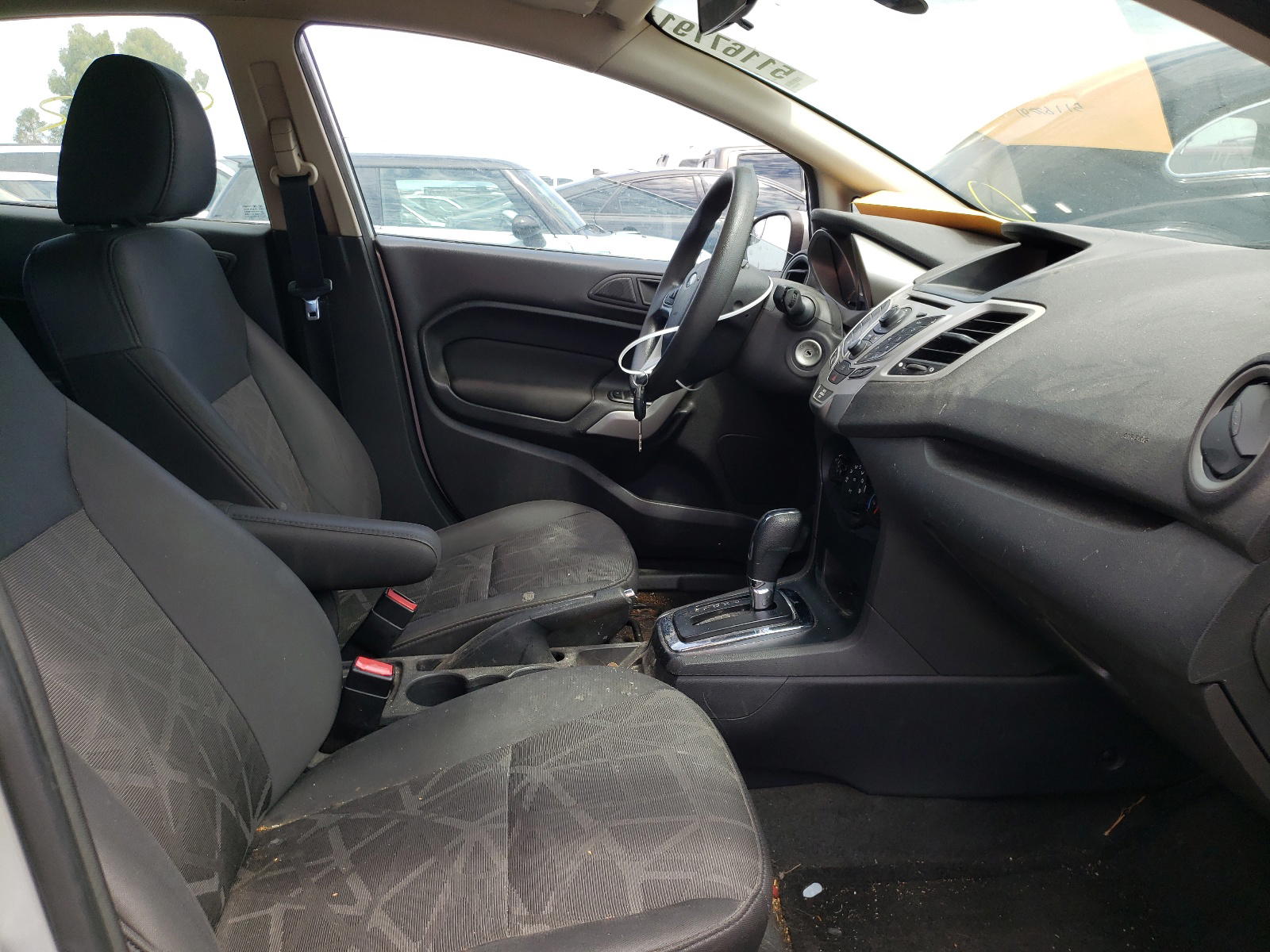 Photo 5 from auction – 2013 FORD FIESTA SE with VIN 3FADP4EJ7DM214904