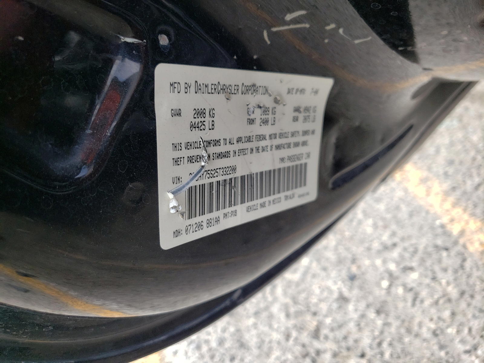 Photo 10 from auction – 2005 CHRYSLER PT CRUISER with VIN 3C3AY75S25T332200