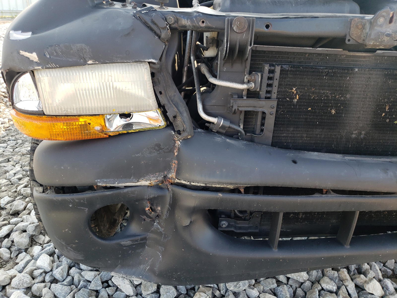 Photo 9 from auction – 2000 DODGE DAKOTA with VIN 1B7GG22X3YS777918