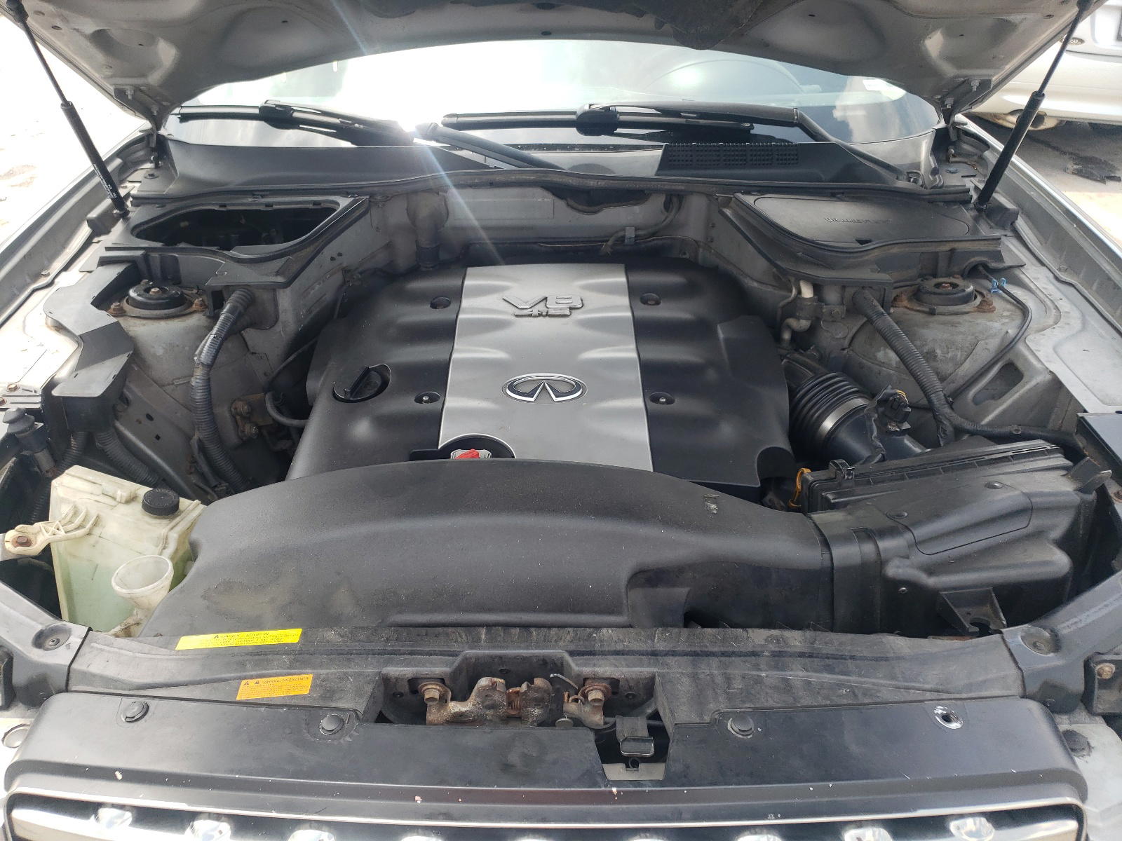 Photo 7 from auction – 2005 INFINITI FX45 with VIN JNRBS08W15X402670