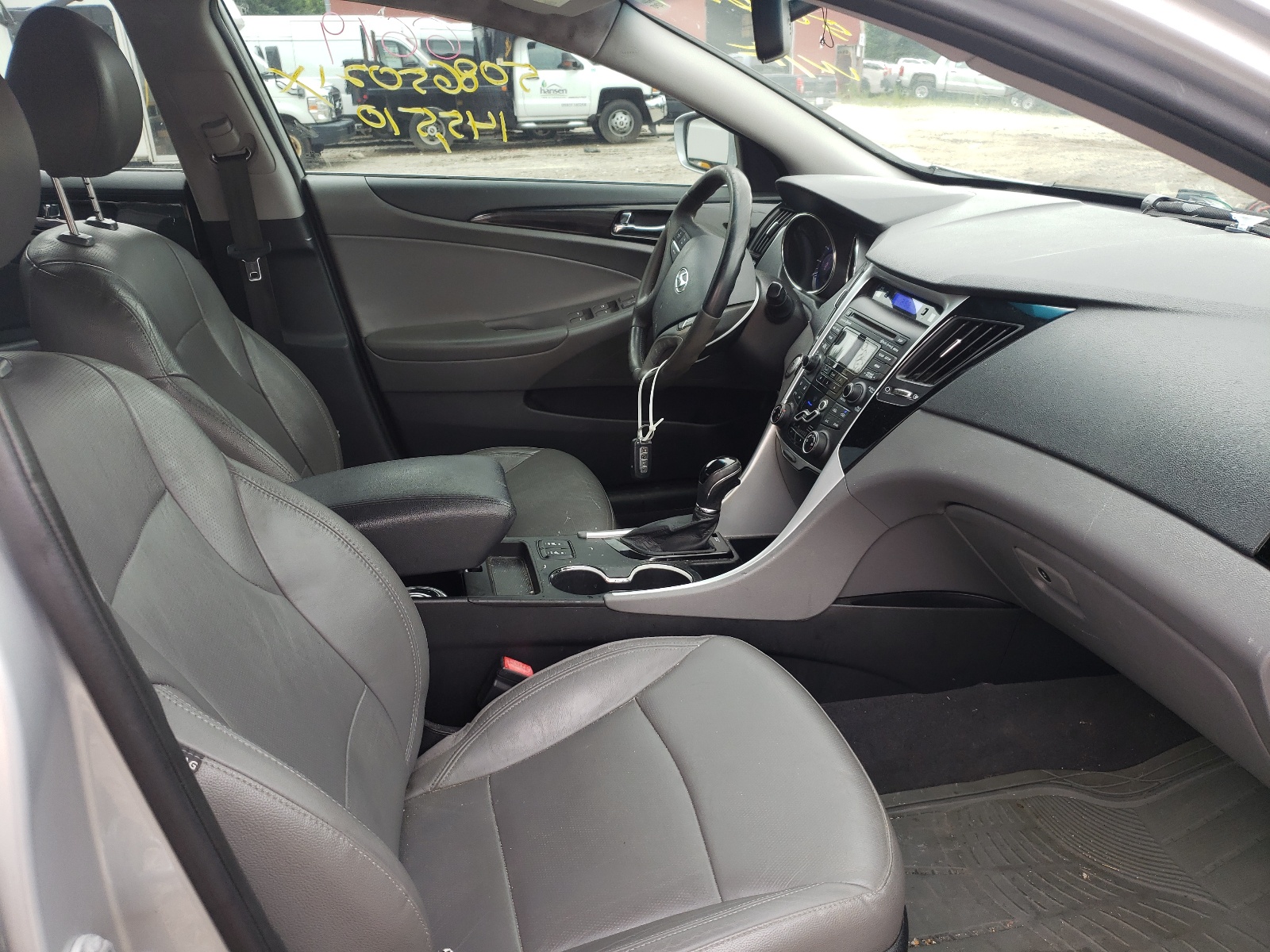 Foto 5 de la subasta – 2012 HYUNDAI SONATA SE con VIN 5NPEC4AC1CH358275
