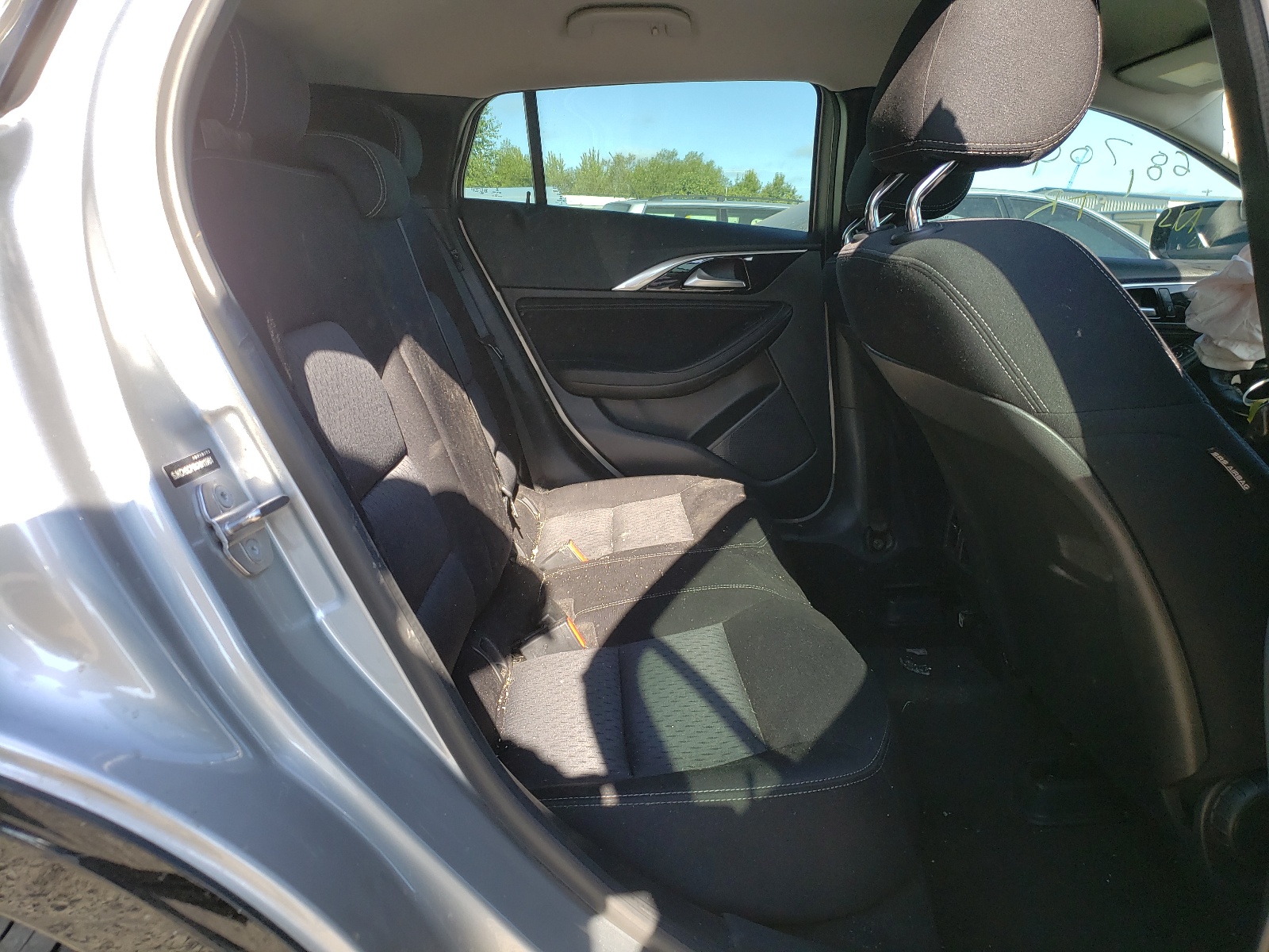 Photo 6 from auction – 2019 INFINITI QX30 BASE with VIN SJKCH5CP8KA011981