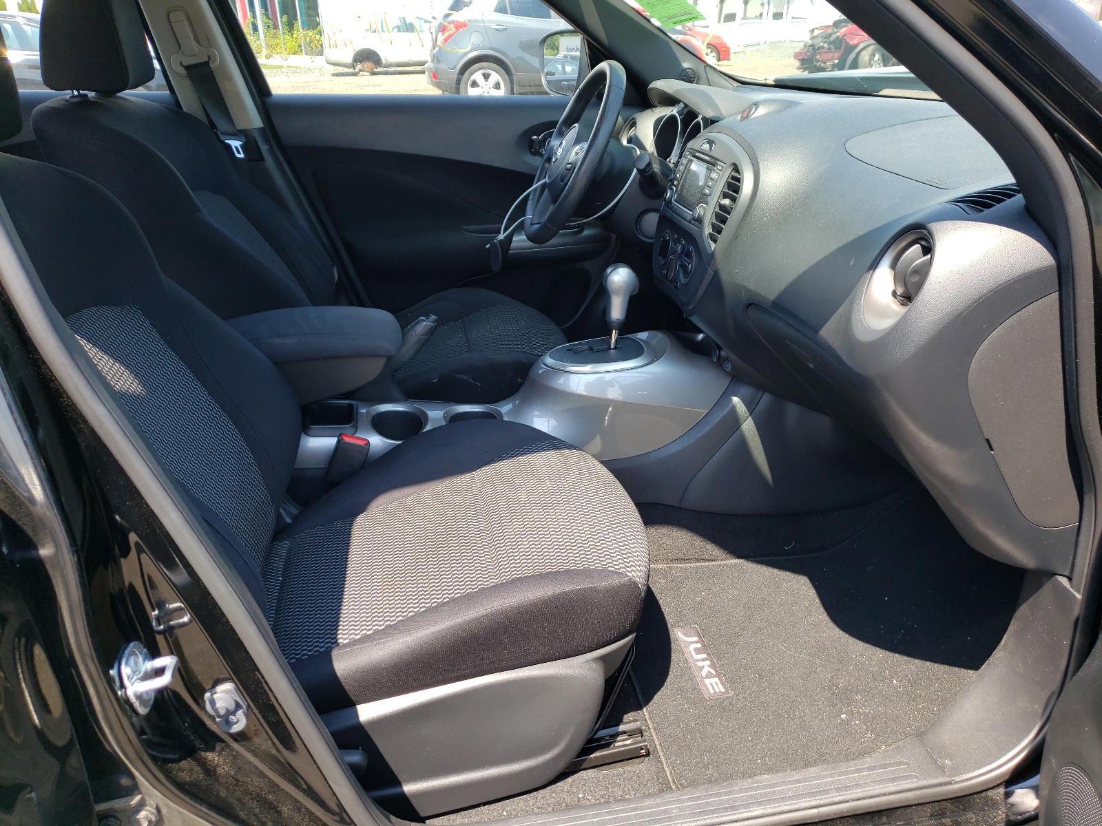 Photo 5 from auction – 2015 NISSAN JUKE S with VIN JN8AF5MV5FT557455
