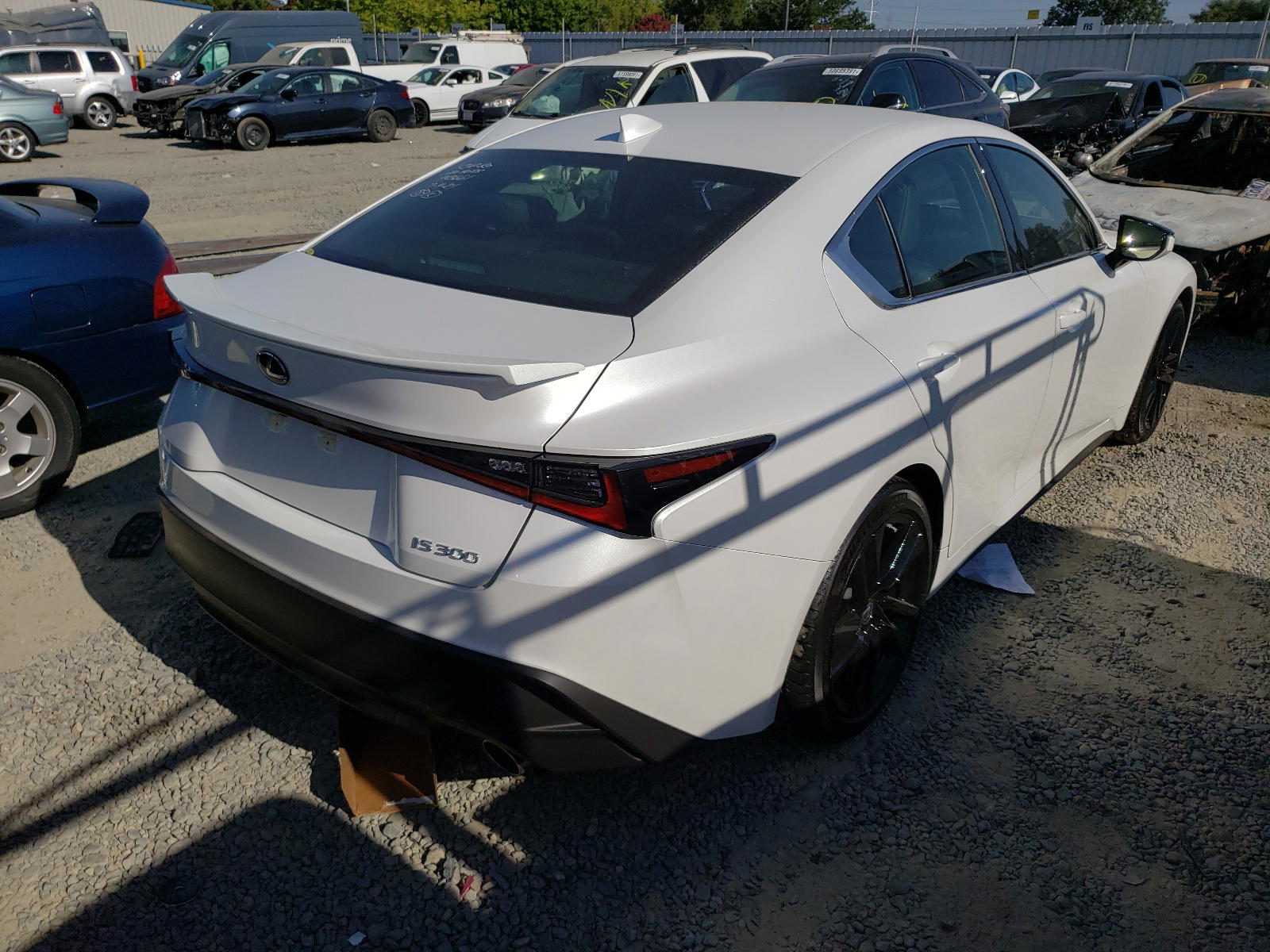 Photo 4 from auction – 2021 LEXUS IS 300 with VIN JTHAA1D22M5113782