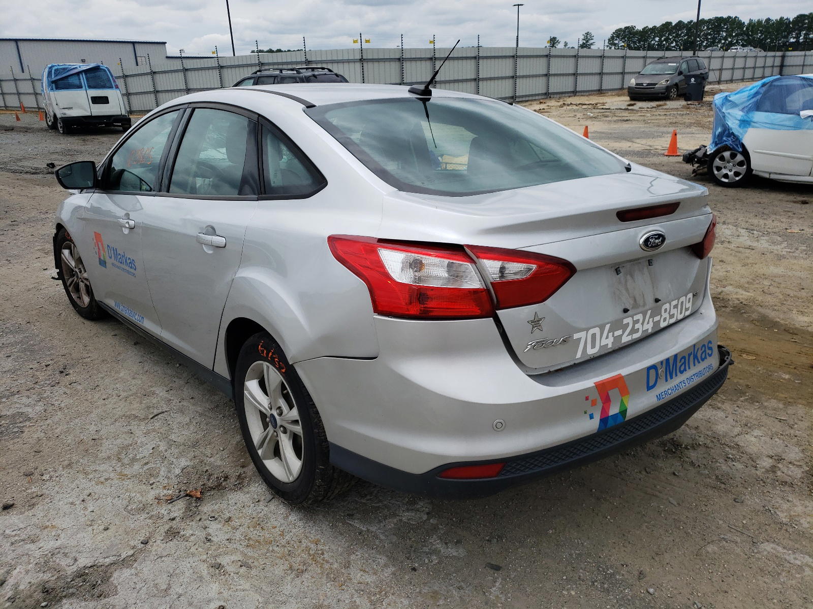 Photo 3 from auction – 2014 FORD FOCUS SE with VIN 1FADP3F28EL434752