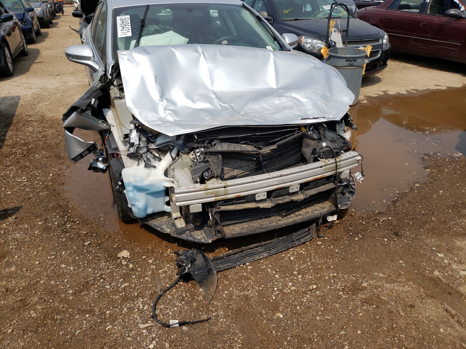 Photo 9 from auction – 2016 FORD FUSION SE with VIN 3FA6P0H75GR147812