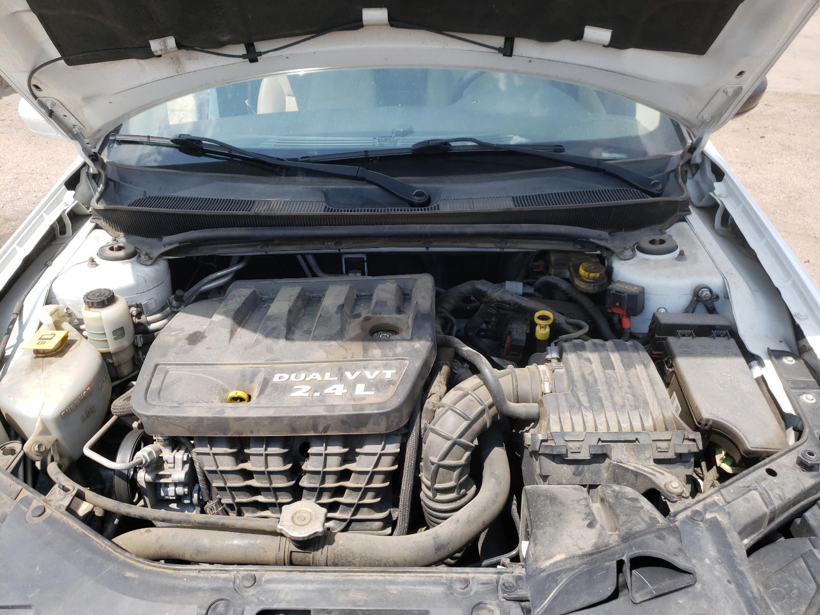 Photo 7 from auction – 2013 CHRYSLER 200 LX with VIN 1C3CCBAB3DN670638