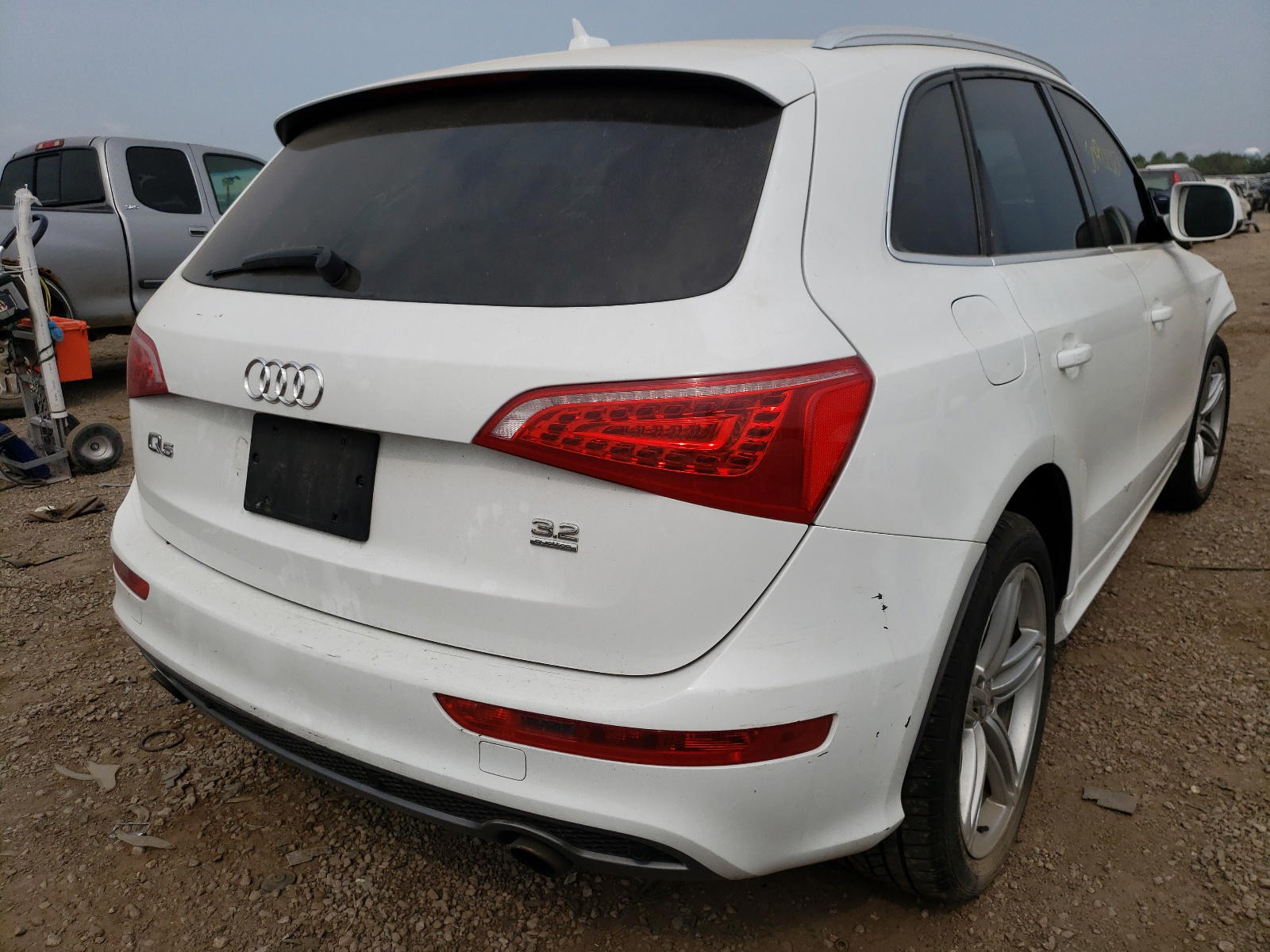 Photo 4 from auction – 2010 AUDI Q5 PRESTIG with VIN WA1WKBFP3AA080274