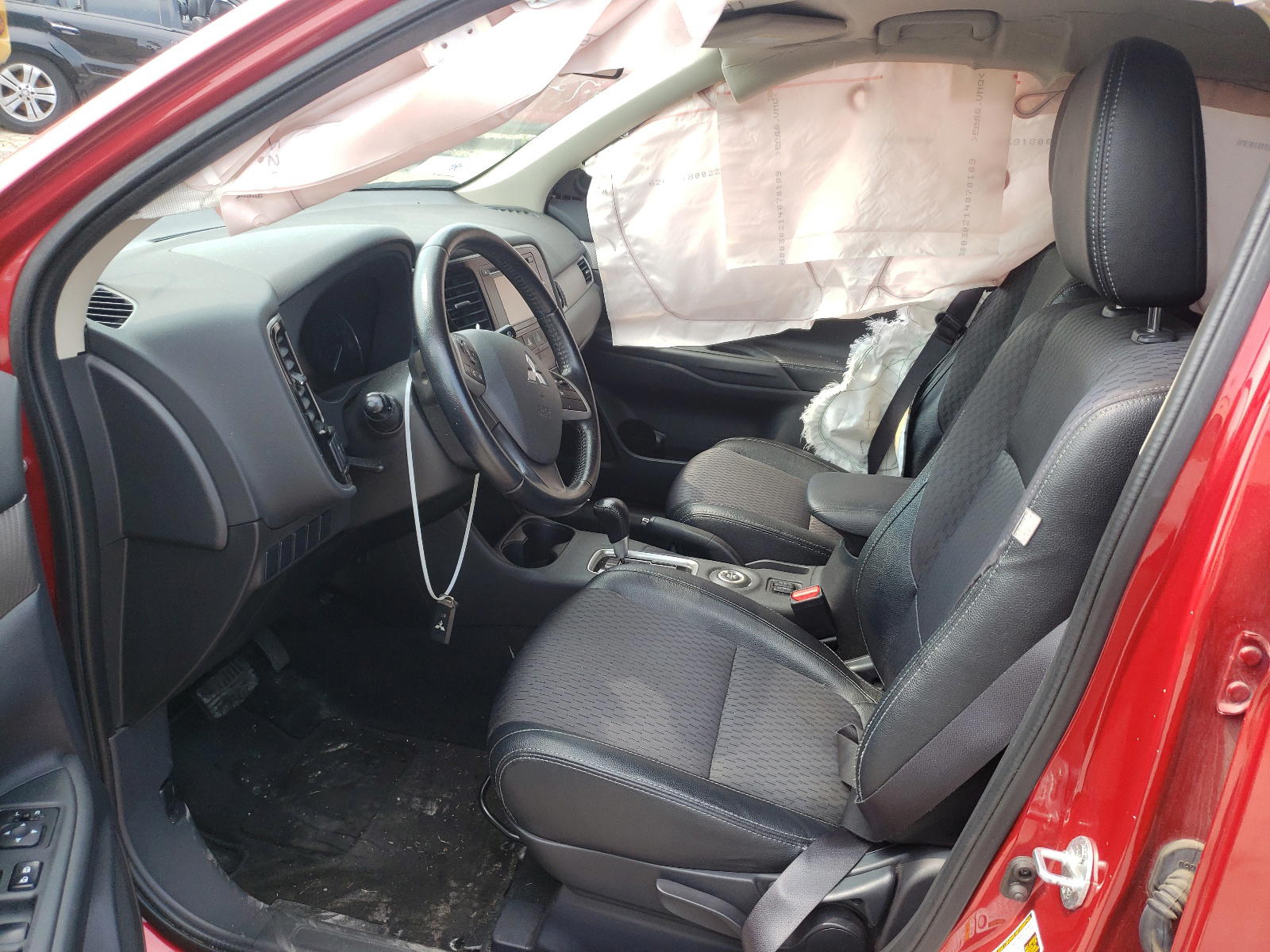 Photo 5 from auction – 2015 MITSUBISHI OUTLANDER with VIN JA4AZ3A31FZ012287