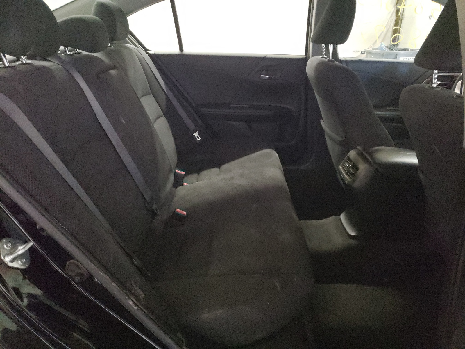 Photo 6 from auction – 2017 HONDA ACCORD with VIN JHMCR6F39HC018383