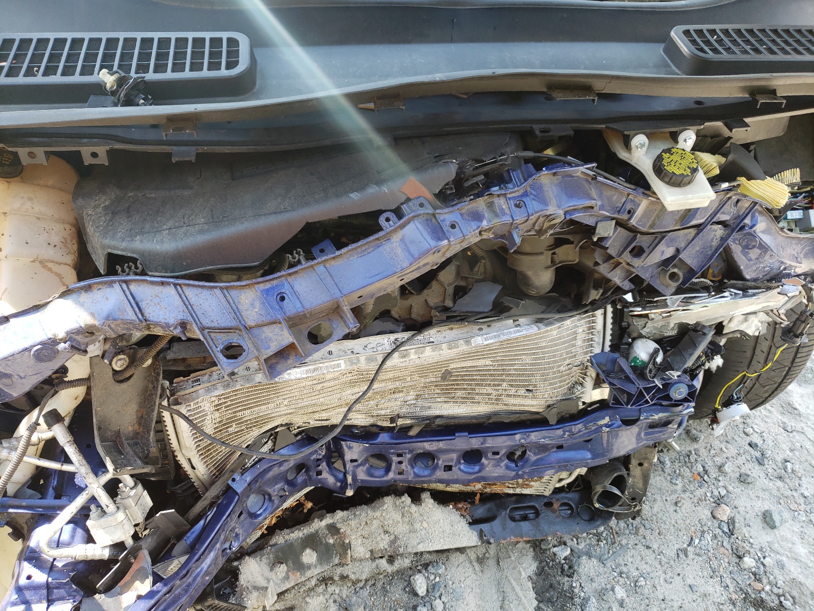 Photo 7 from auction – 2016 FORD ESCAPE SE with VIN 1FMCU9G91GUB50031