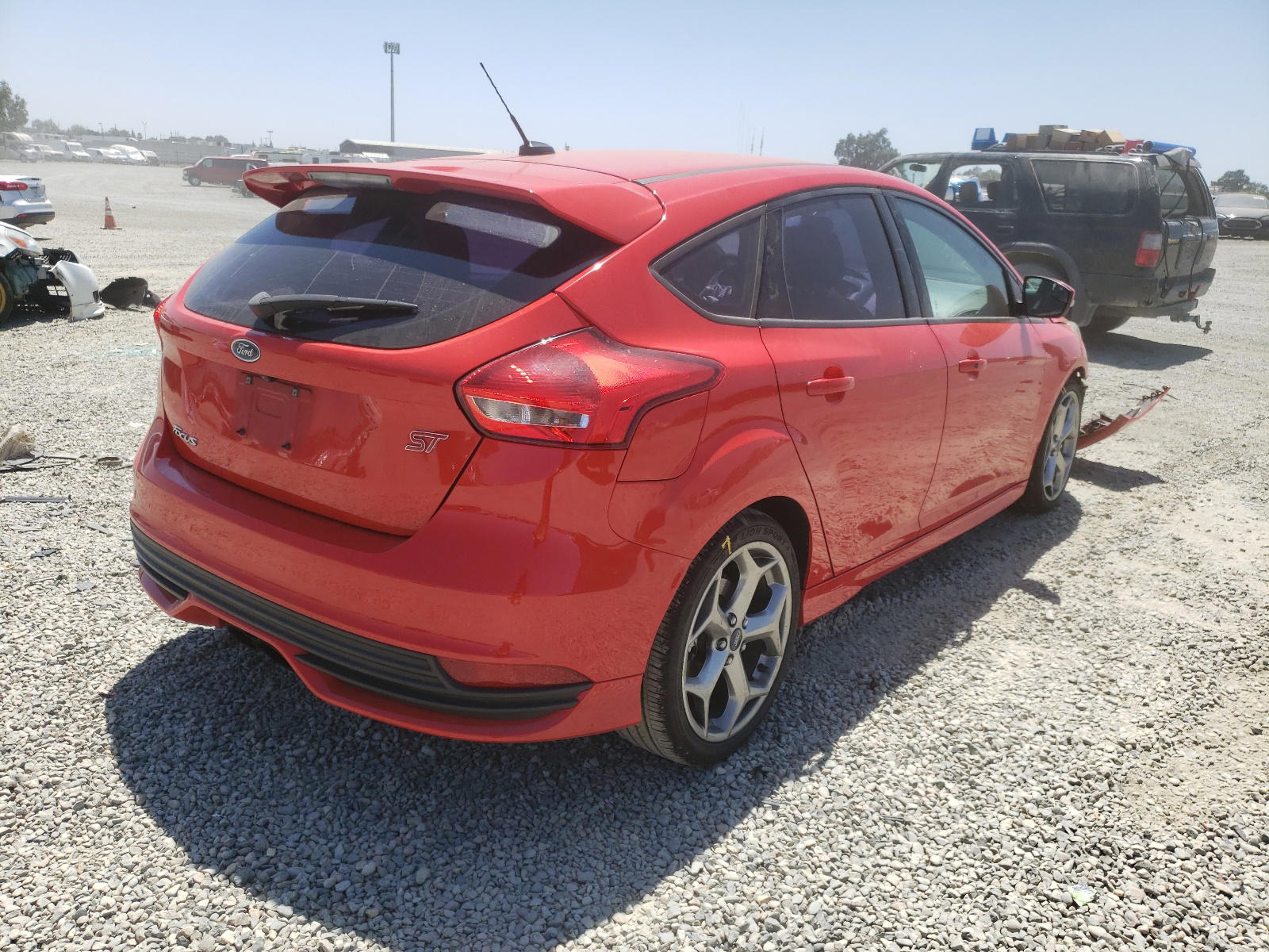 Photo 4 from auction – 2015 FORD FOCUS ST with VIN 1FADP3L97FL300804