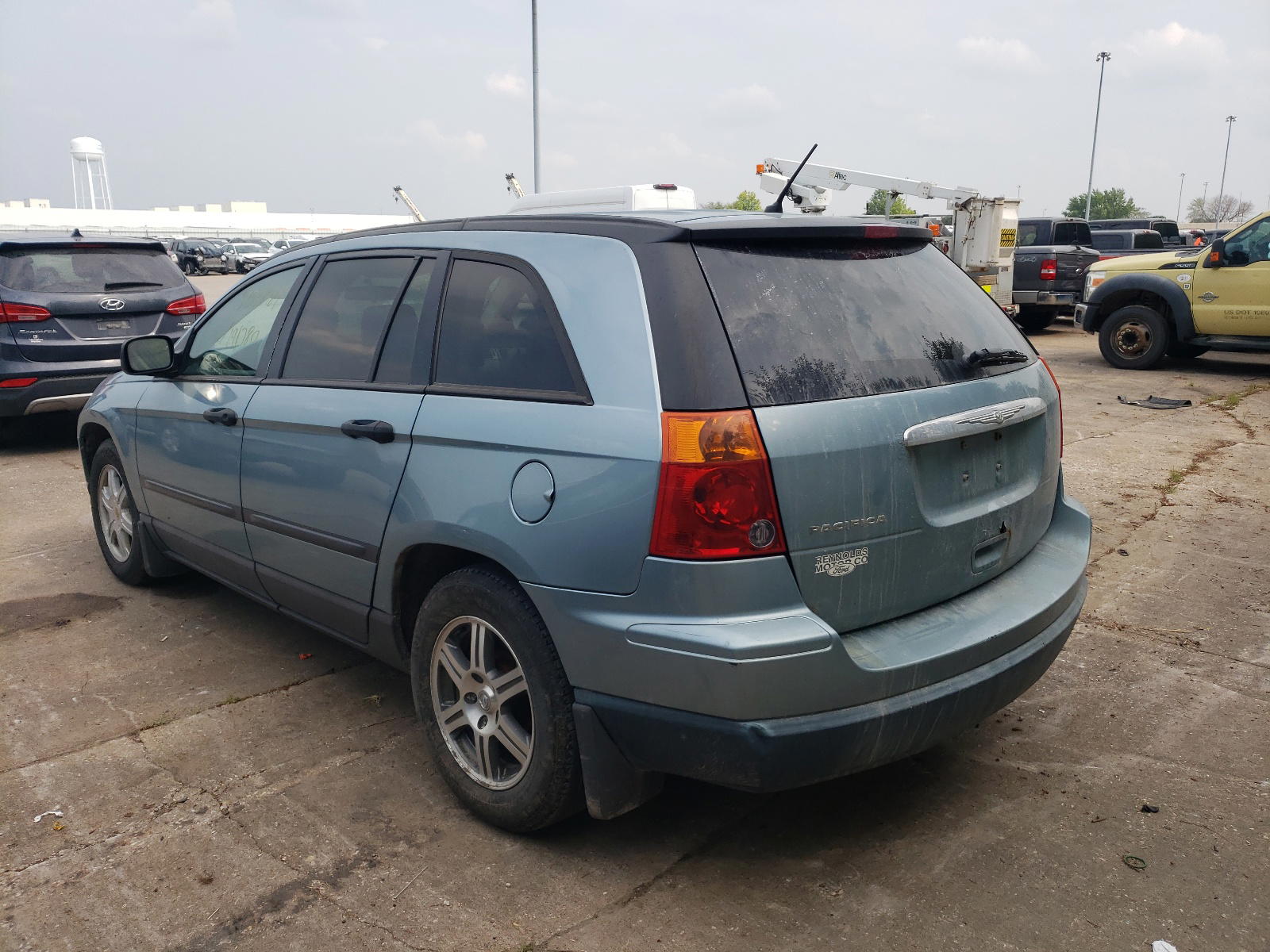 Photo 3 from auction – 2008 CHRYSLER PACIFICA L with VIN 2A8GM48LX8R658475