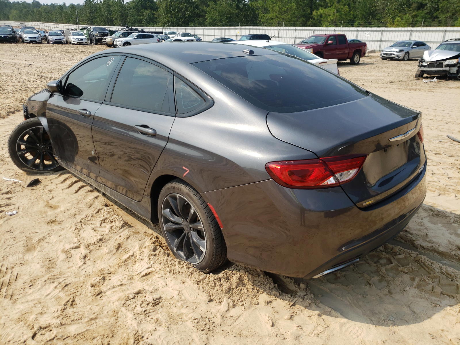 Photo 3 from auction – 2015 CHRYSLER 200 S with VIN 1C3CCCBB5FN746559