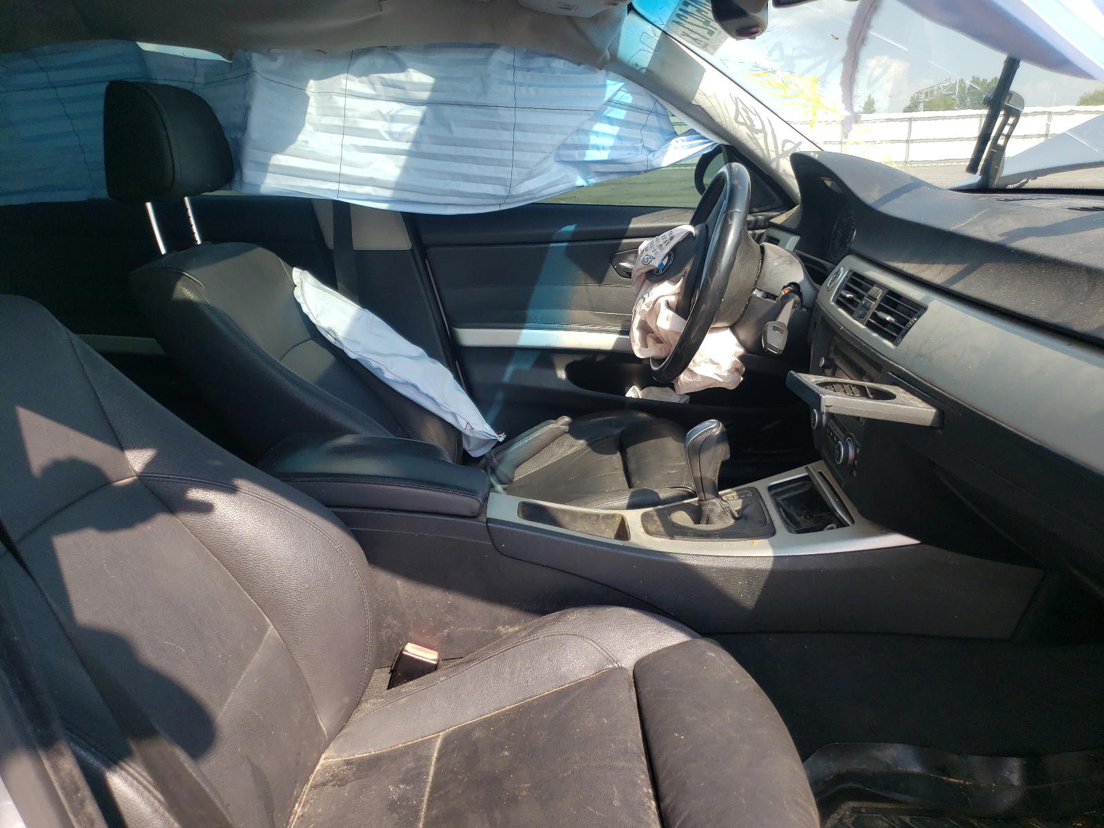Photo 5 from auction – 2007 BMW 328 I with VIN WBAVA37547NL17067