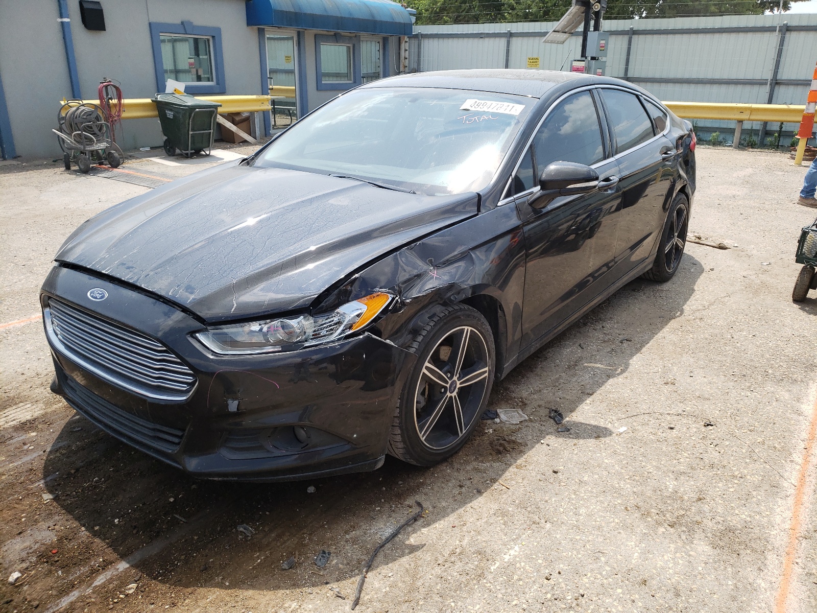 Photo 2 from auction – 2014 FORD FUSION SE with VIN 1FA6P0HDXE5351897