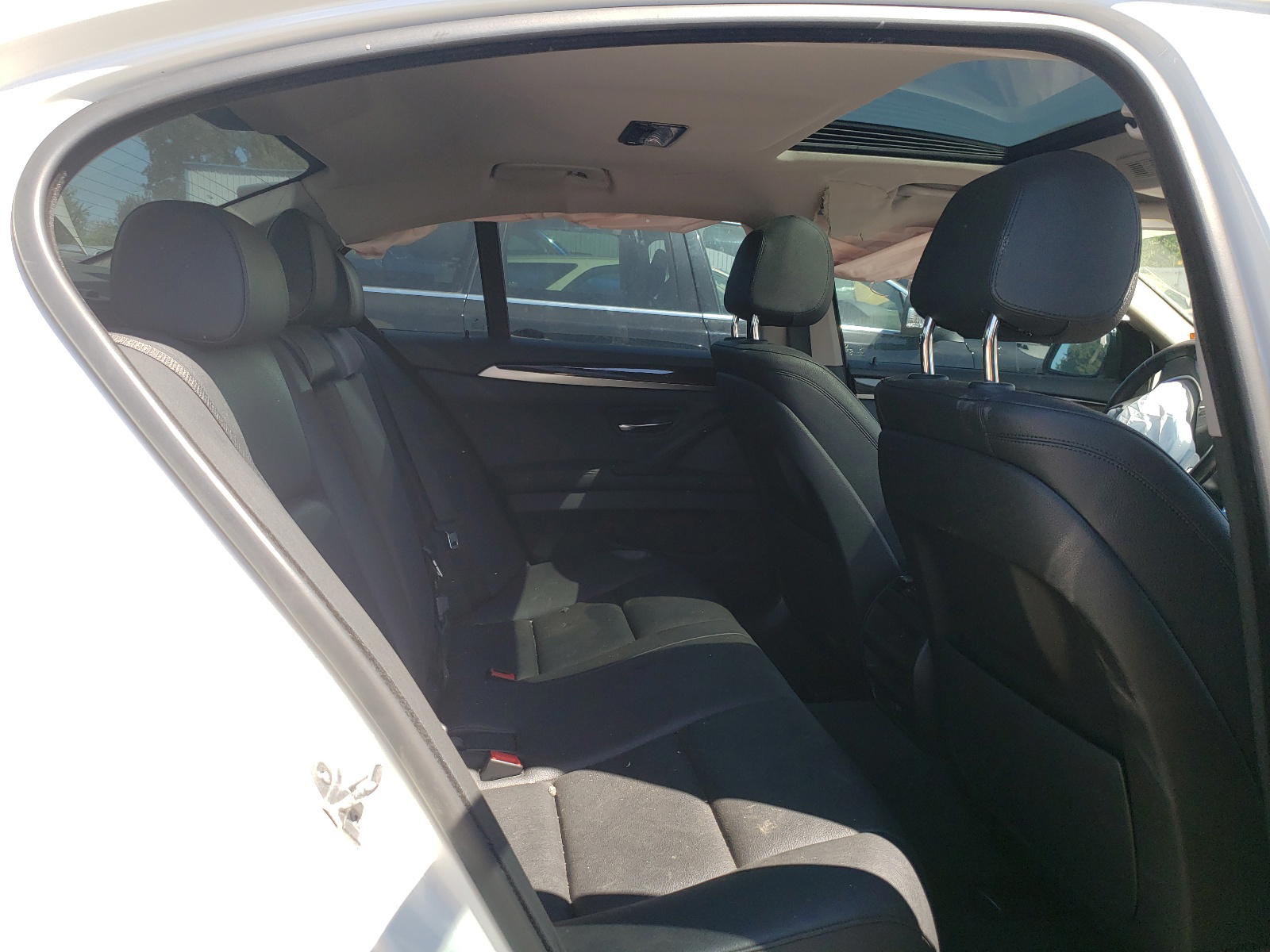 Photo 6 from auction – 2016 BMW 528 I with VIN WBA5A5C59GG354959