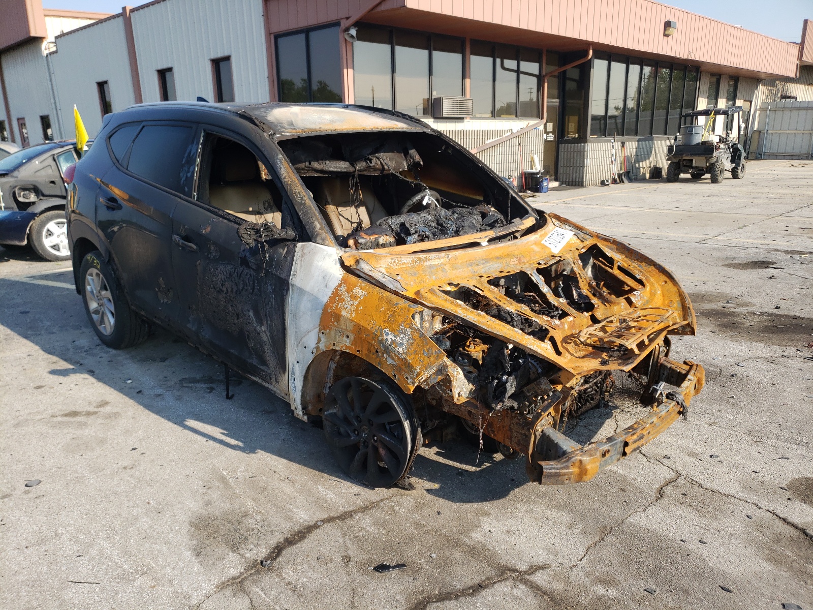 Photo 1 from auction – 2017 HYUNDAI TUCSON LIM with VIN KM8J3CA41HU557580