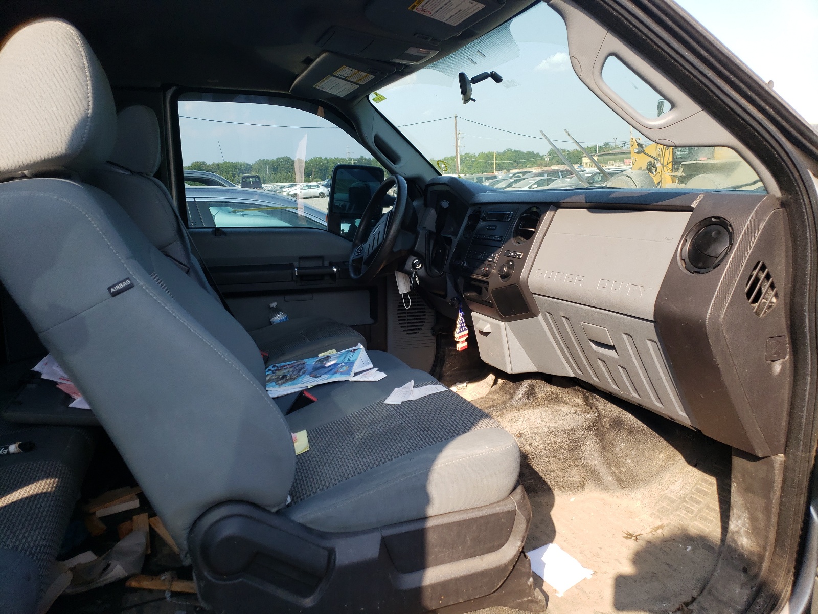 Photo 5 from auction – 2014 FORD F250 SUPER with VIN 1FT7X2A61EEB52467
