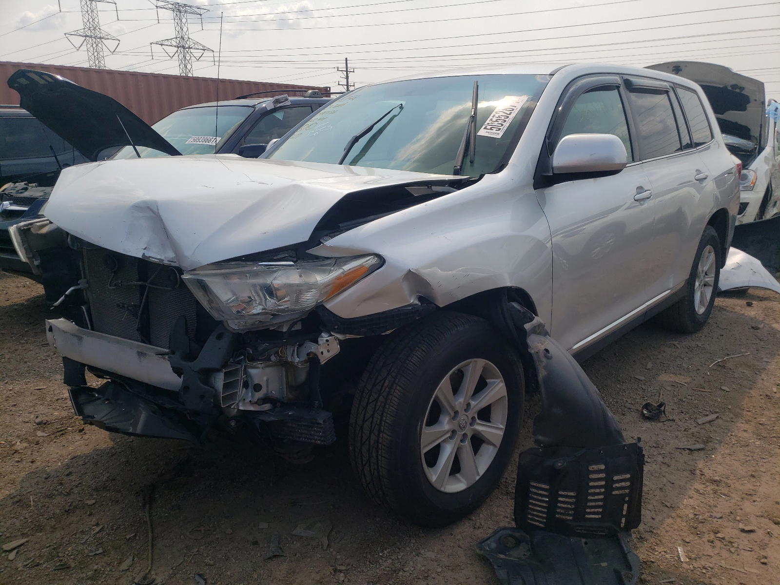 Photo 2 from auction – 2011 TOYOTA HIGHLANDER with VIN 5TDBK3EH1BS074336