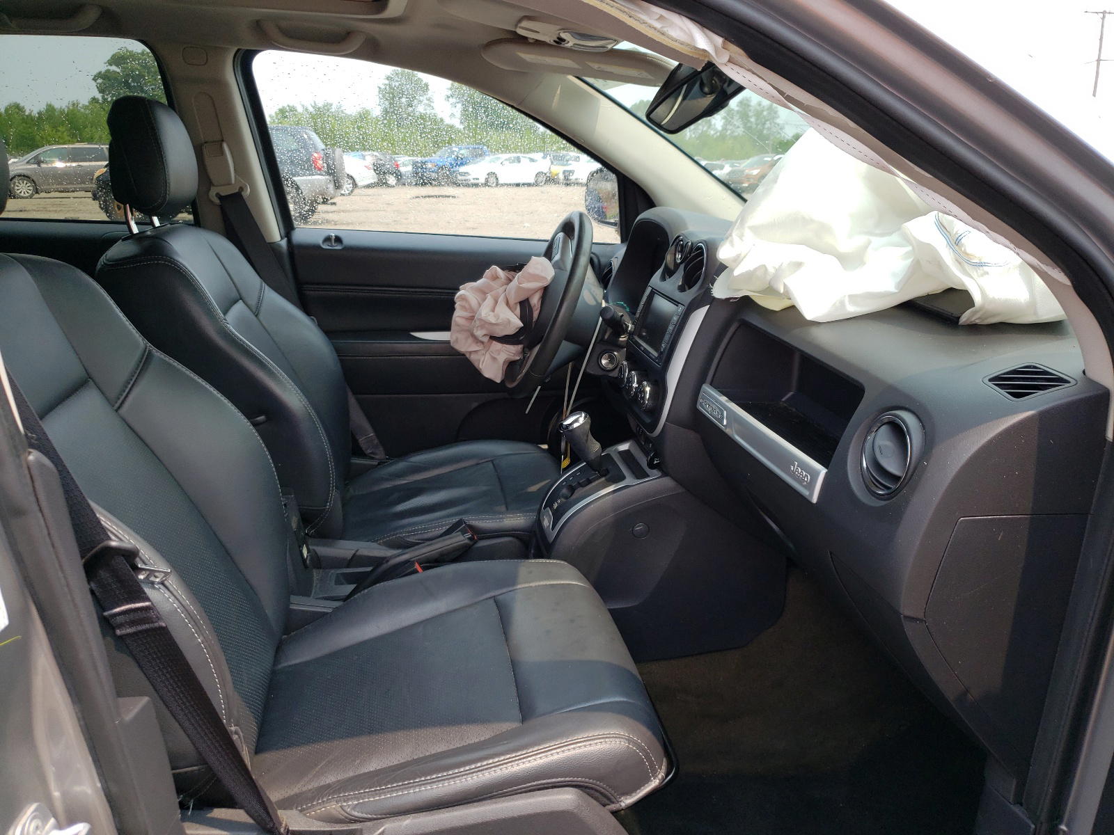 Photo 5 from auction – 2016 JEEP COMPASS LA with VIN 1C4NJCEA6GD738023