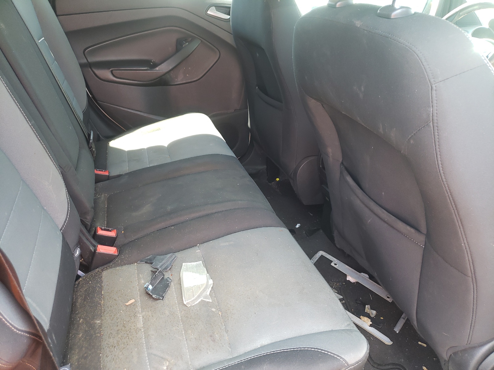 Photo 6 from auction – 2013 FORD ESCAPE SE with VIN 1FMCU0GX0DUB93314