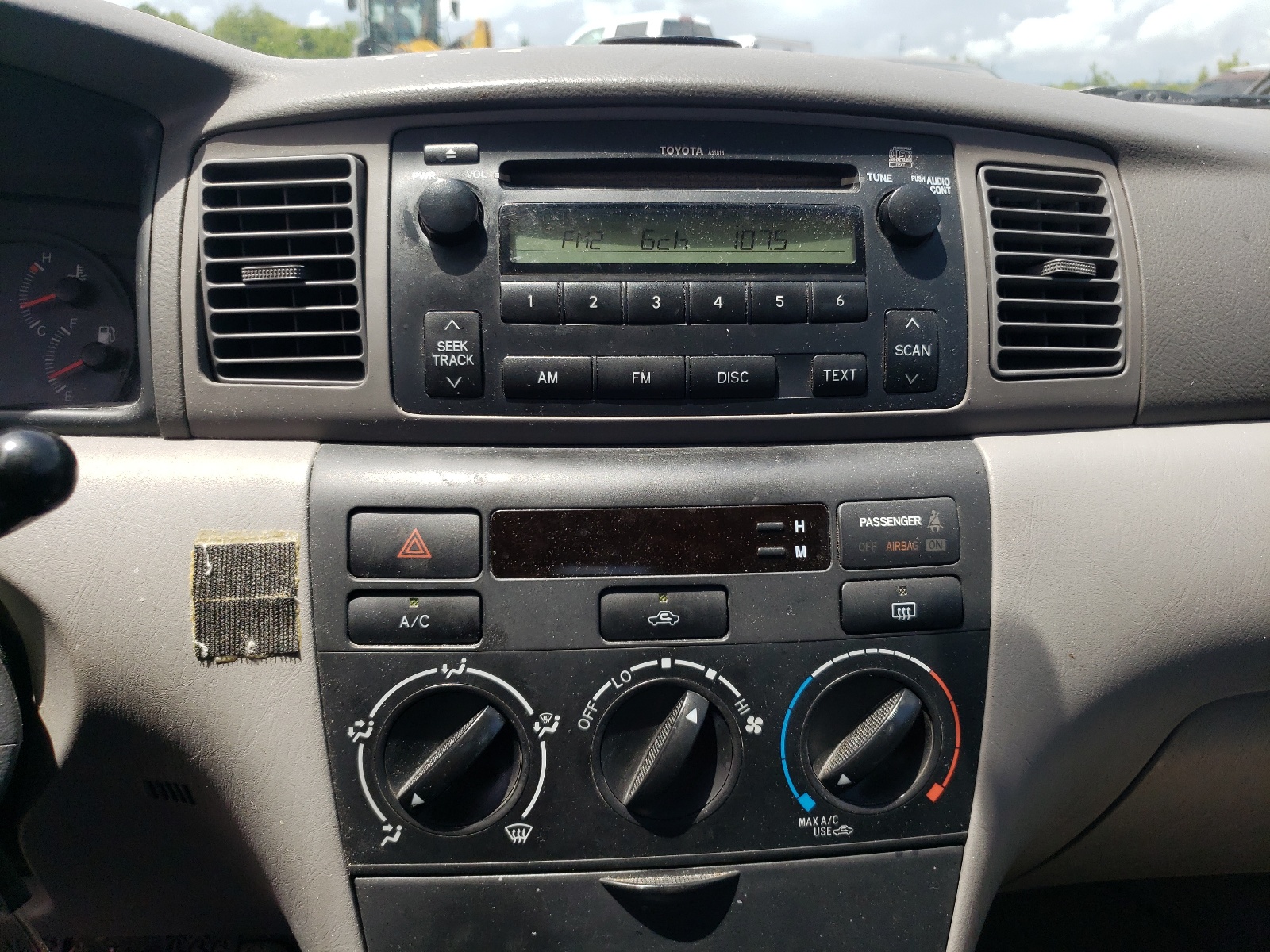 Photo 9 from auction – 2008 TOYOTA COROLLA CE with VIN 1NXBR32E38Z961300