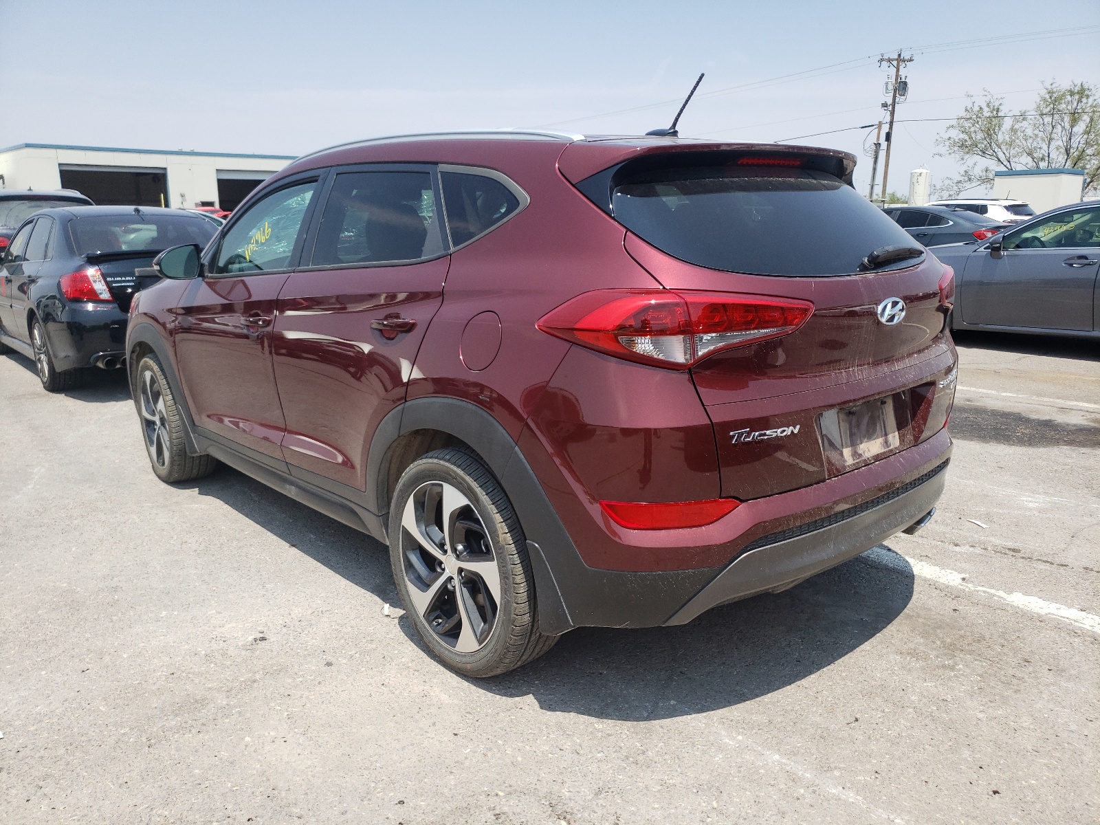 Photo 3 from auction – 2016 HYUNDAI TUCSON LIM with VIN KM8J3CA25GU048542