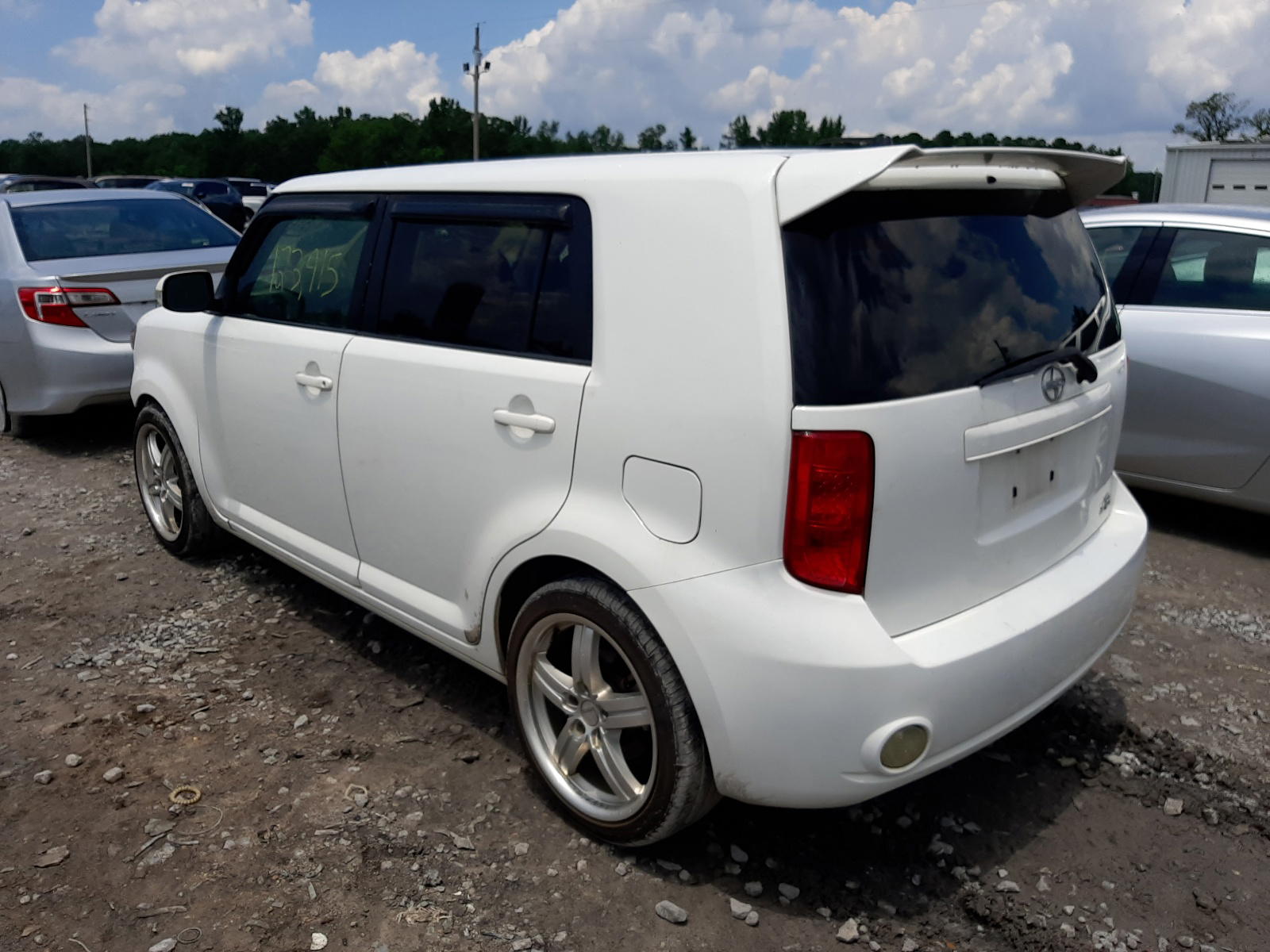 Photo 3 from auction – 2008 SCION XB with VIN JTLKE50E481012892
