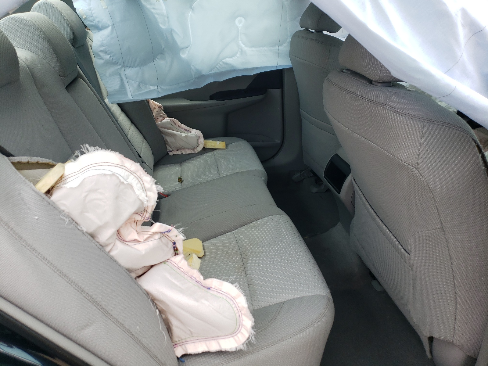 Photo 6 from auction – 2015 TOYOTA CAMRY LE with VIN 4T4BF1FK5FR513835