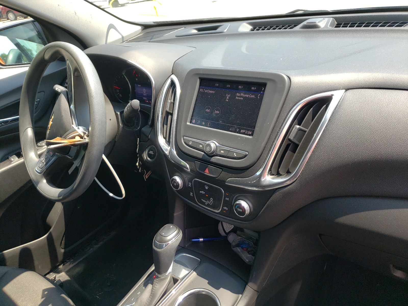 Photo 9 from auction – 2020 CHEVROLET EQUINOX LT with VIN 2GNAXJEV1L6135176