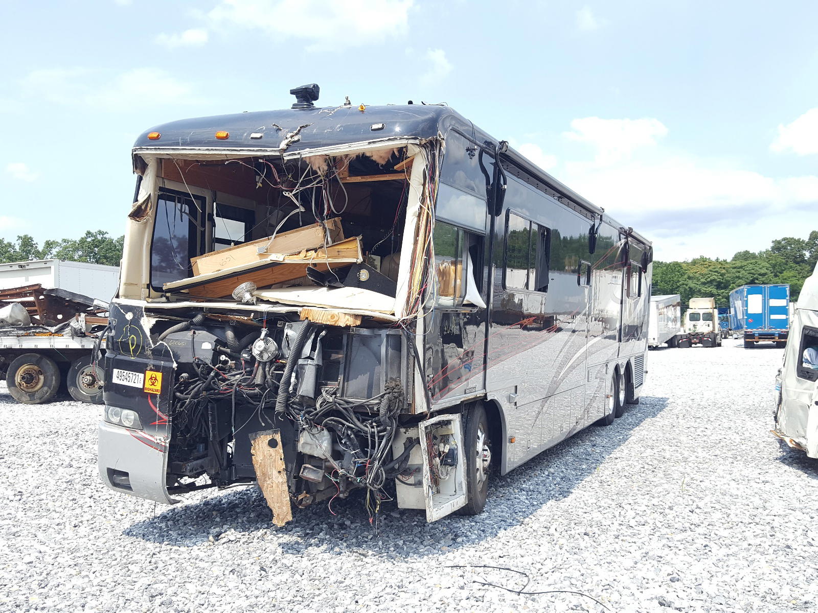 Photo 2 from auction – 2001 ROADMASTER RAIL MTRHM with VIN 1RF12061311009777