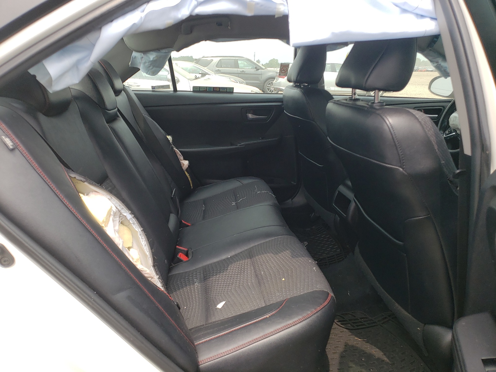 Photo 6 from auction – 2015 TOYOTA CAMRY LE with VIN 4T1BF1FK3FU043587