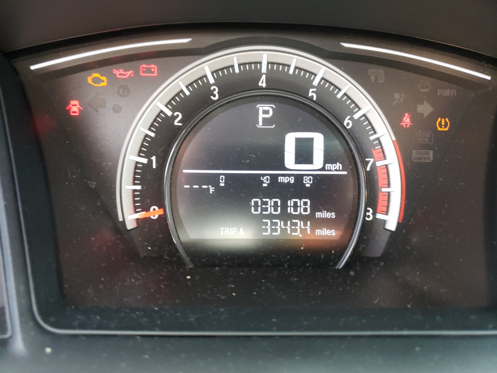 Photo 8 from auction – 2017 HONDA CIVIC LX with VIN 19XFC2F58HE016949