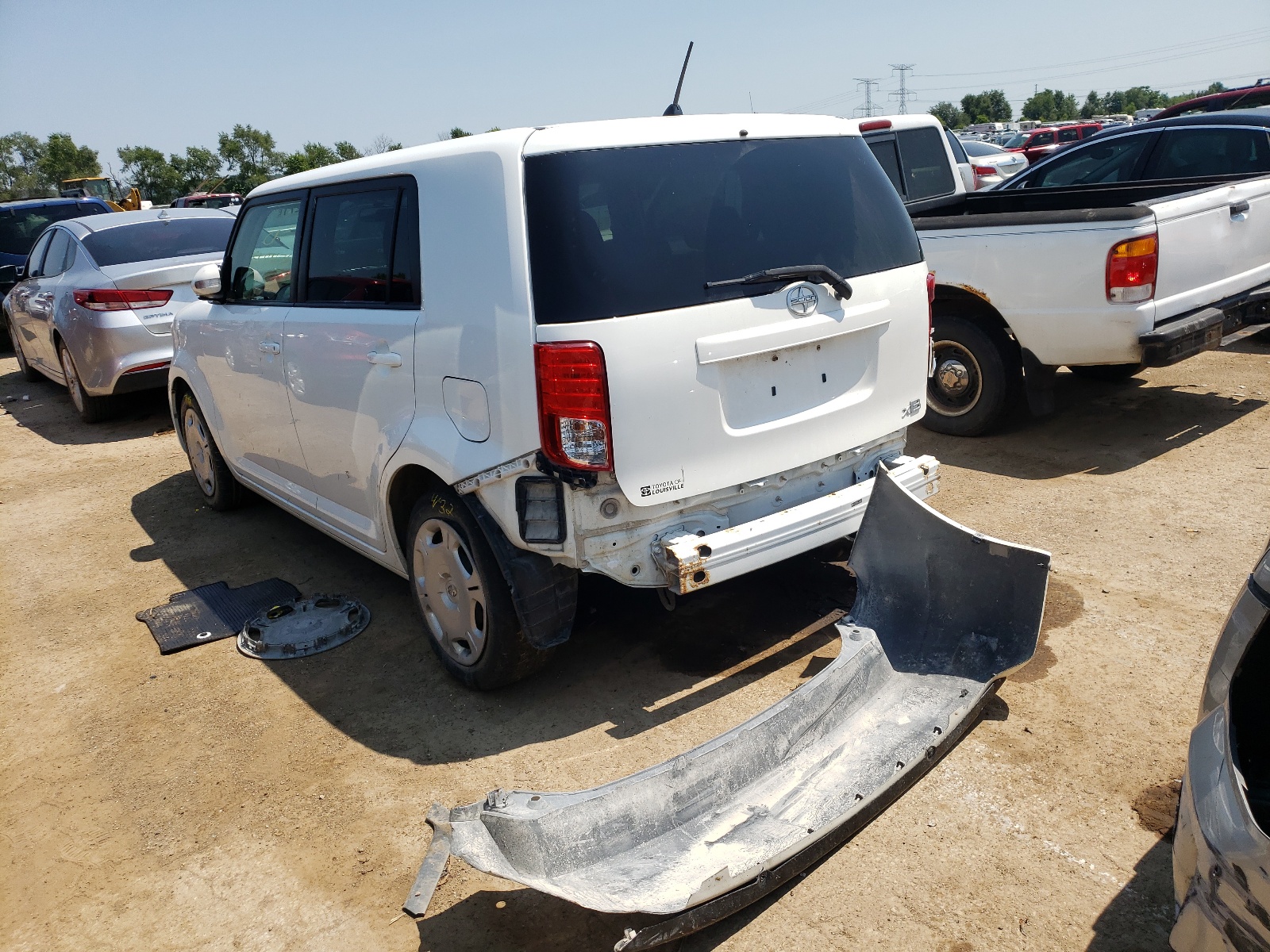 Photo 3 from auction – 2014 TOYOTA SCION XB with VIN JTLZE4FE3EJ054918