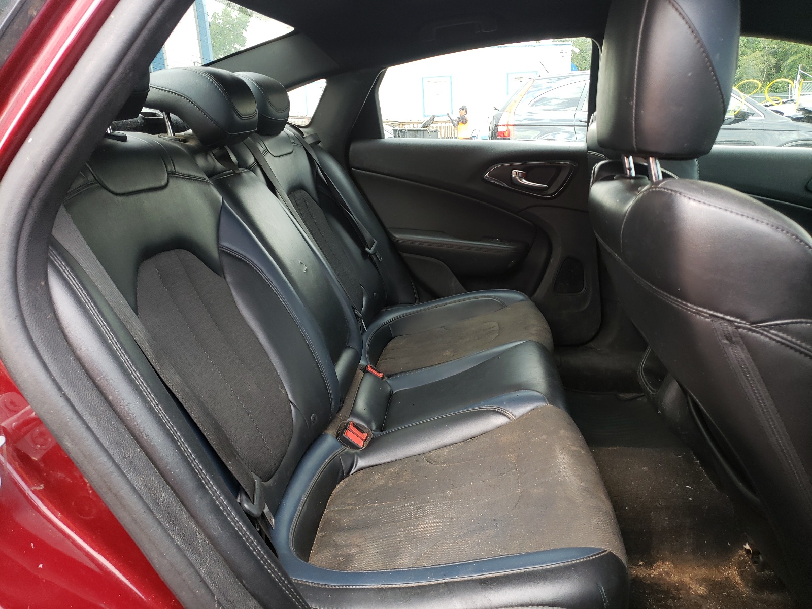 Foto 6 de la subasta – 2015 CHRYSLER 200 S con VIN 1C3CCCDG1FN627867